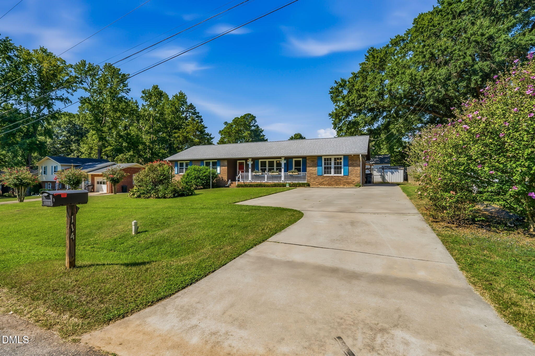114 Dorsey Place Property Photo