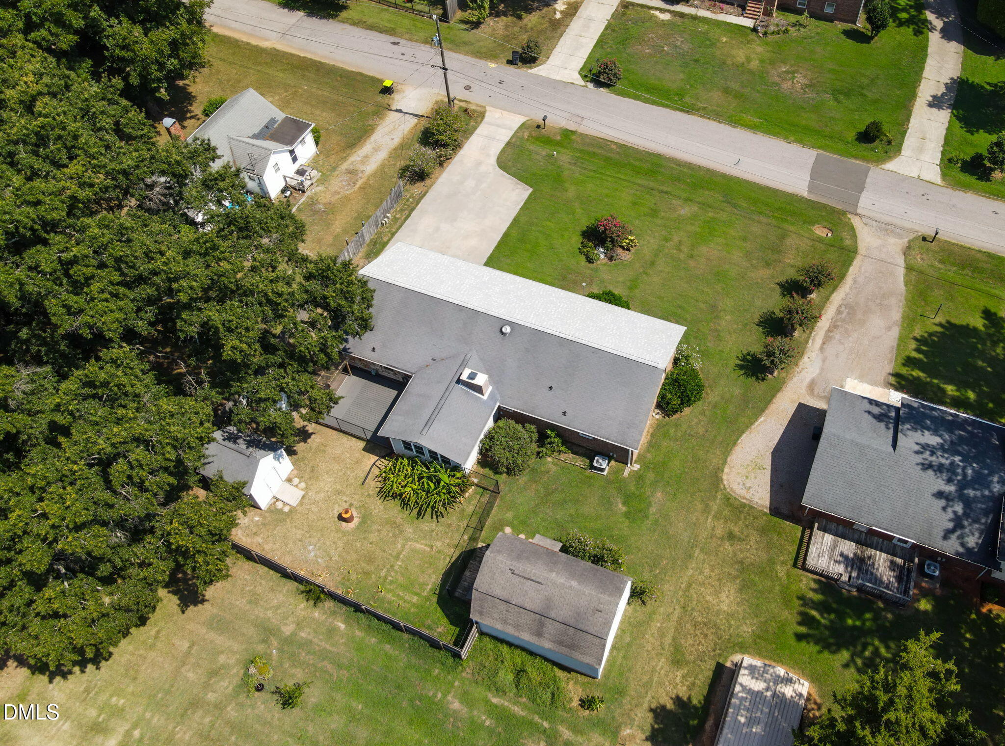 114 Dorsey Place Property Photo 5