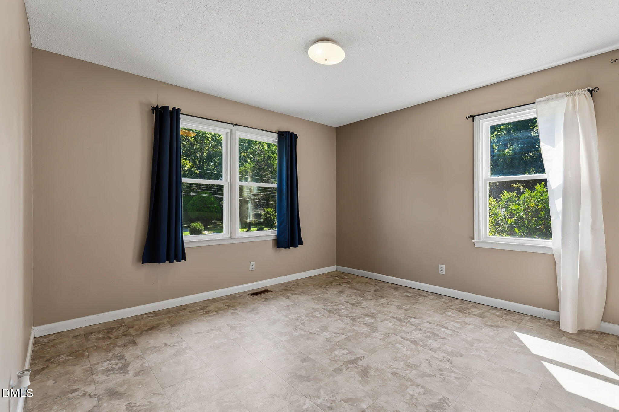 114 Dorsey Place Property Photo 26