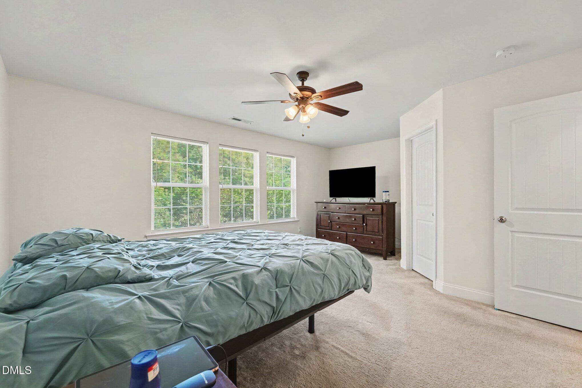 324 E Porthaven Way Property Photo 15
