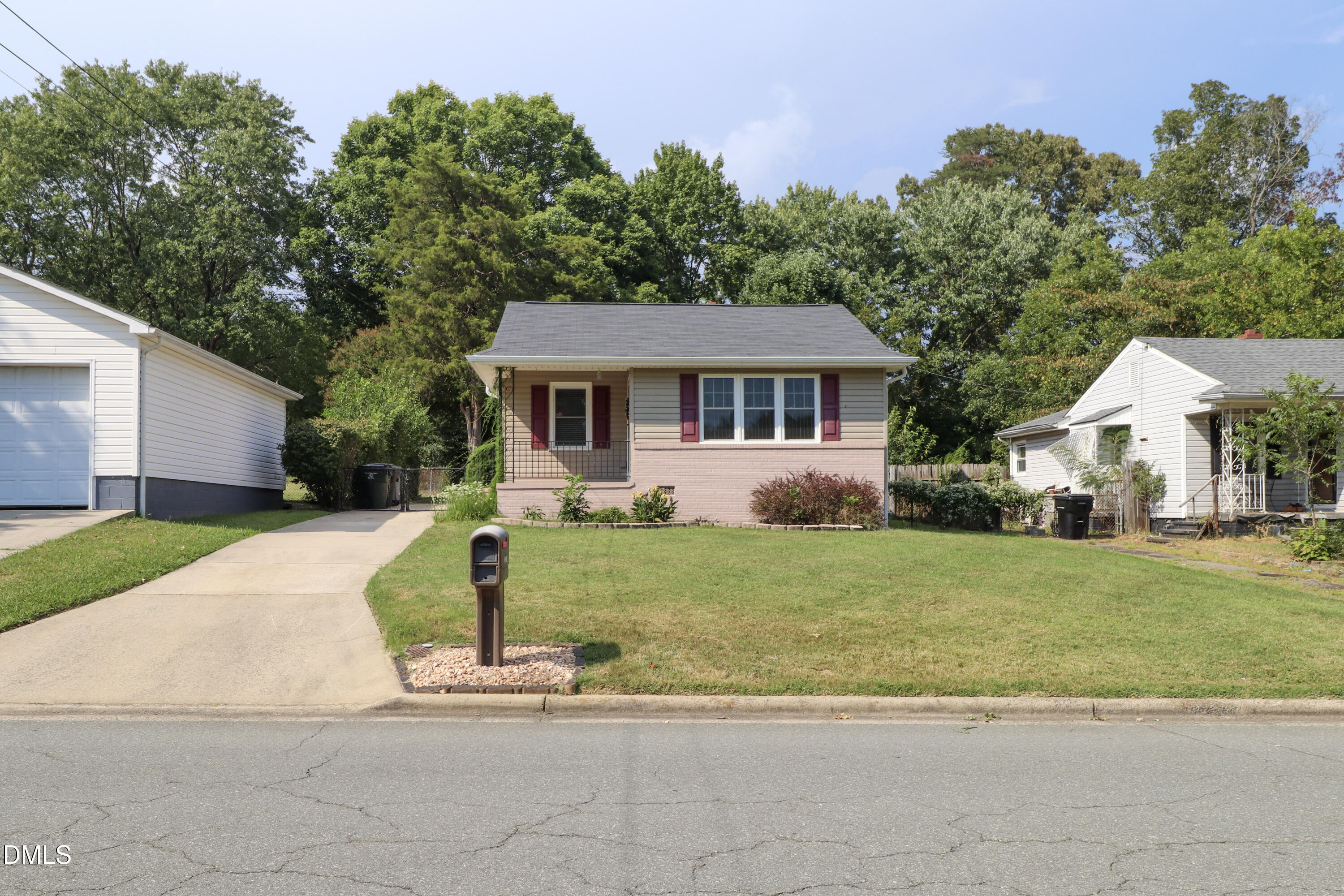 227 Albany Street Property Photo 1