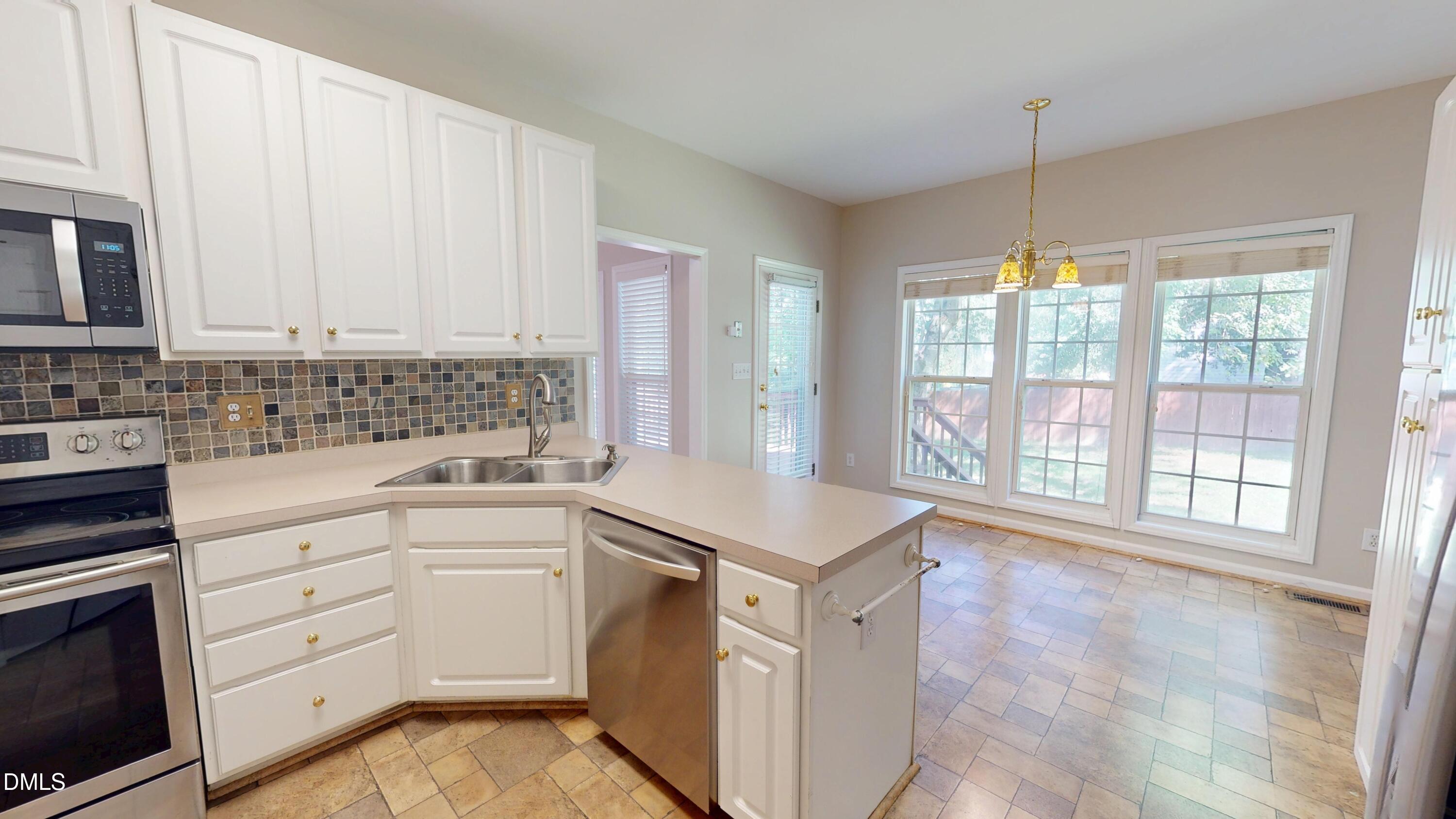 4308 Hawksong Place Property Photo 26