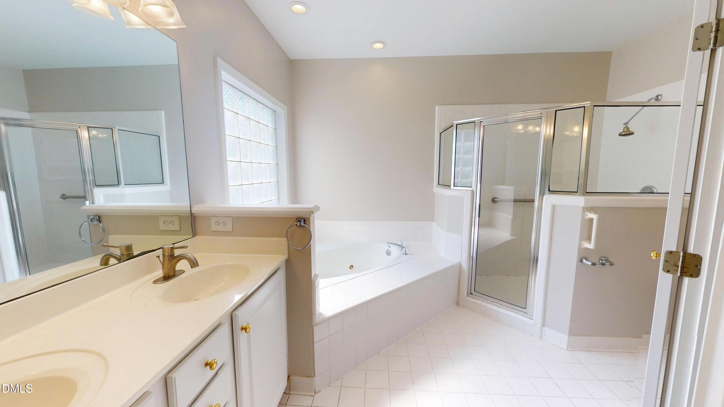 4308 Hawksong Place Property Photo 37