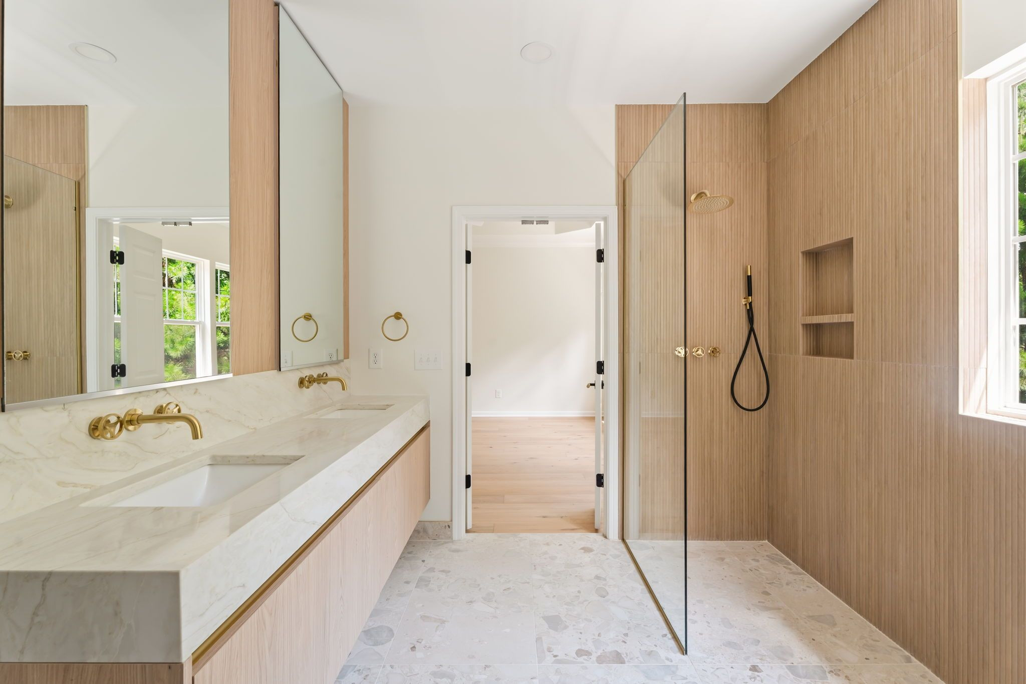 5 Silverbell Court Property Photo 3