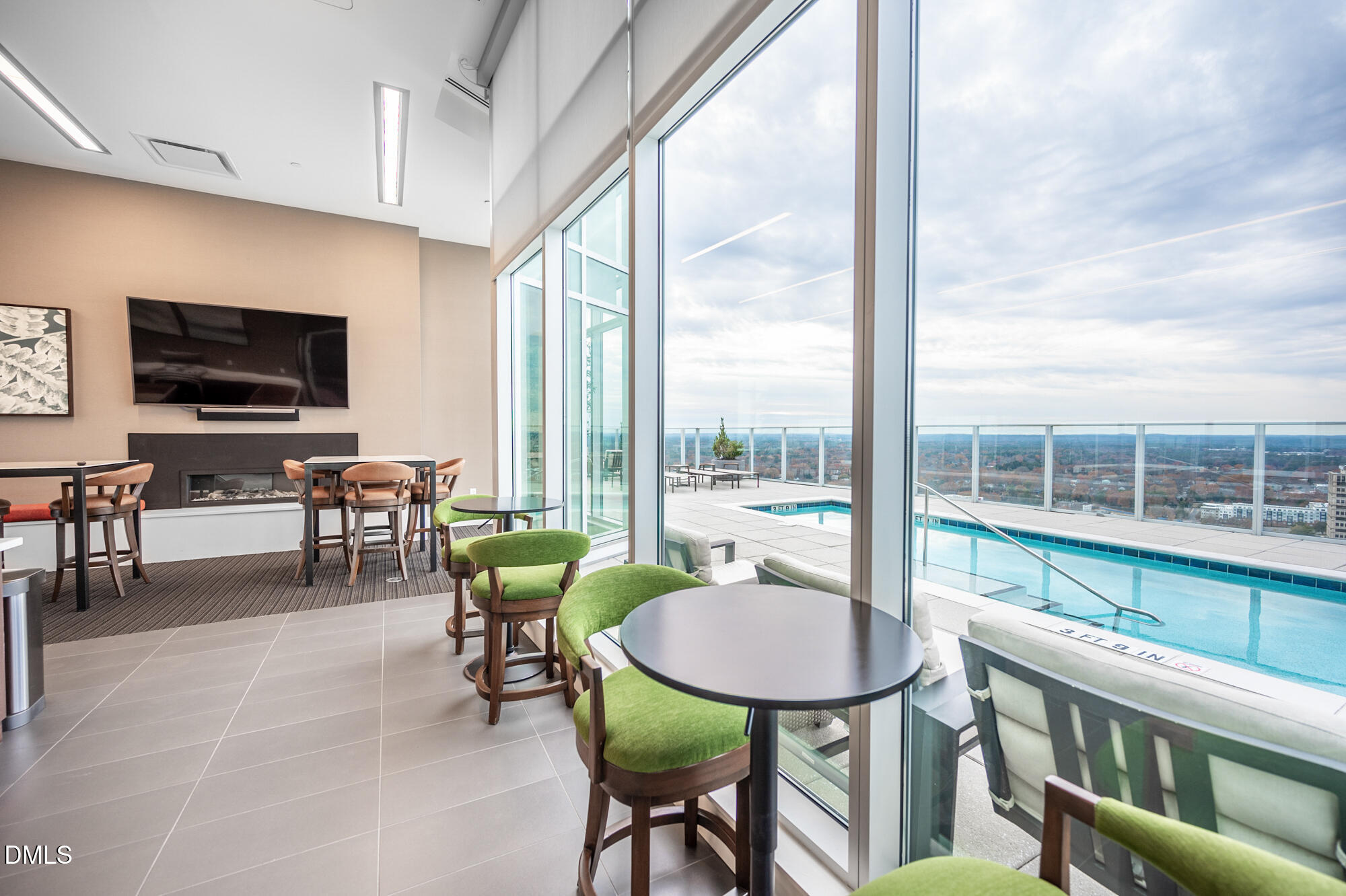 110 N Corcoran Street 2603 Property Photo 41