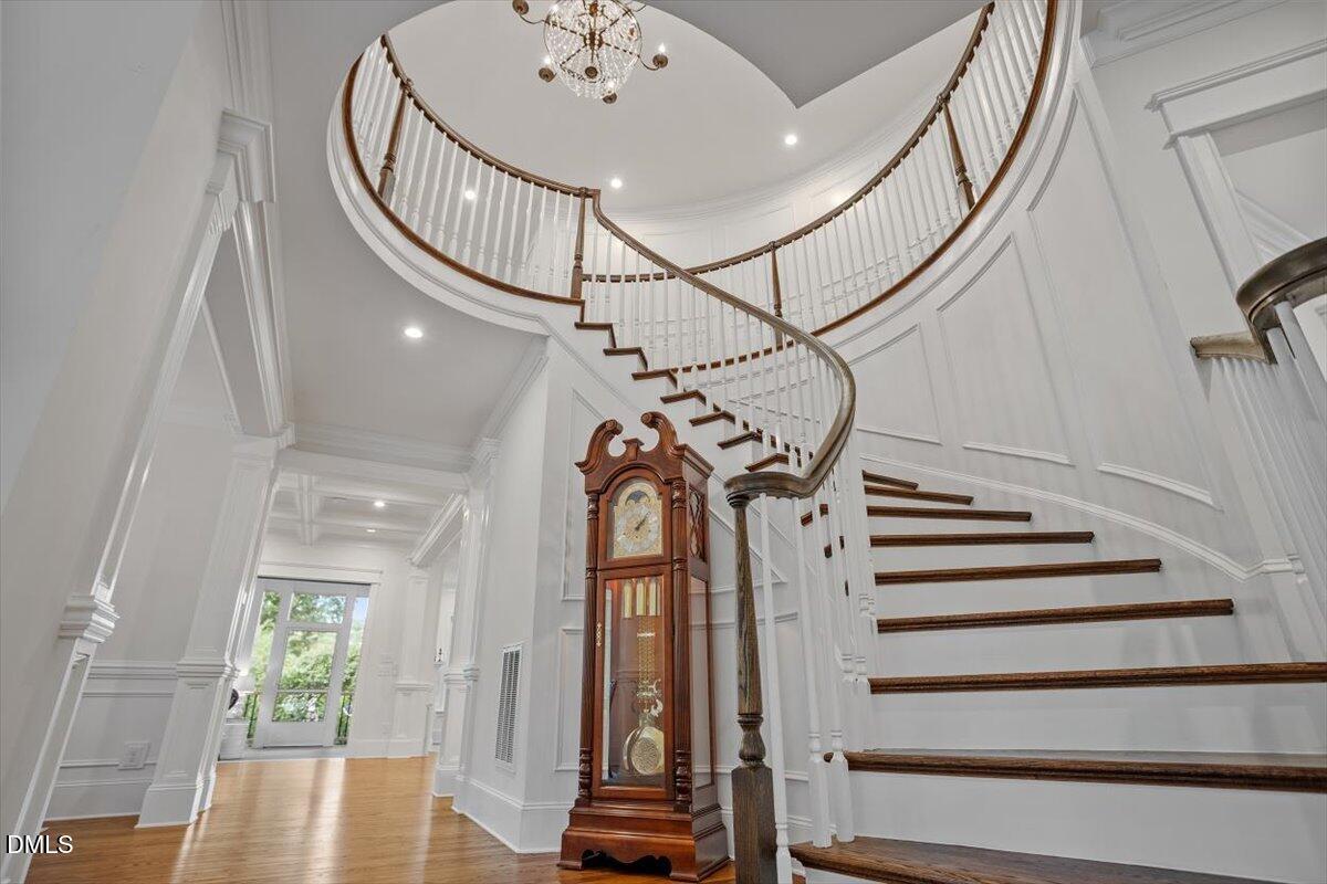 1713 Oberlin Road Property Photo 8