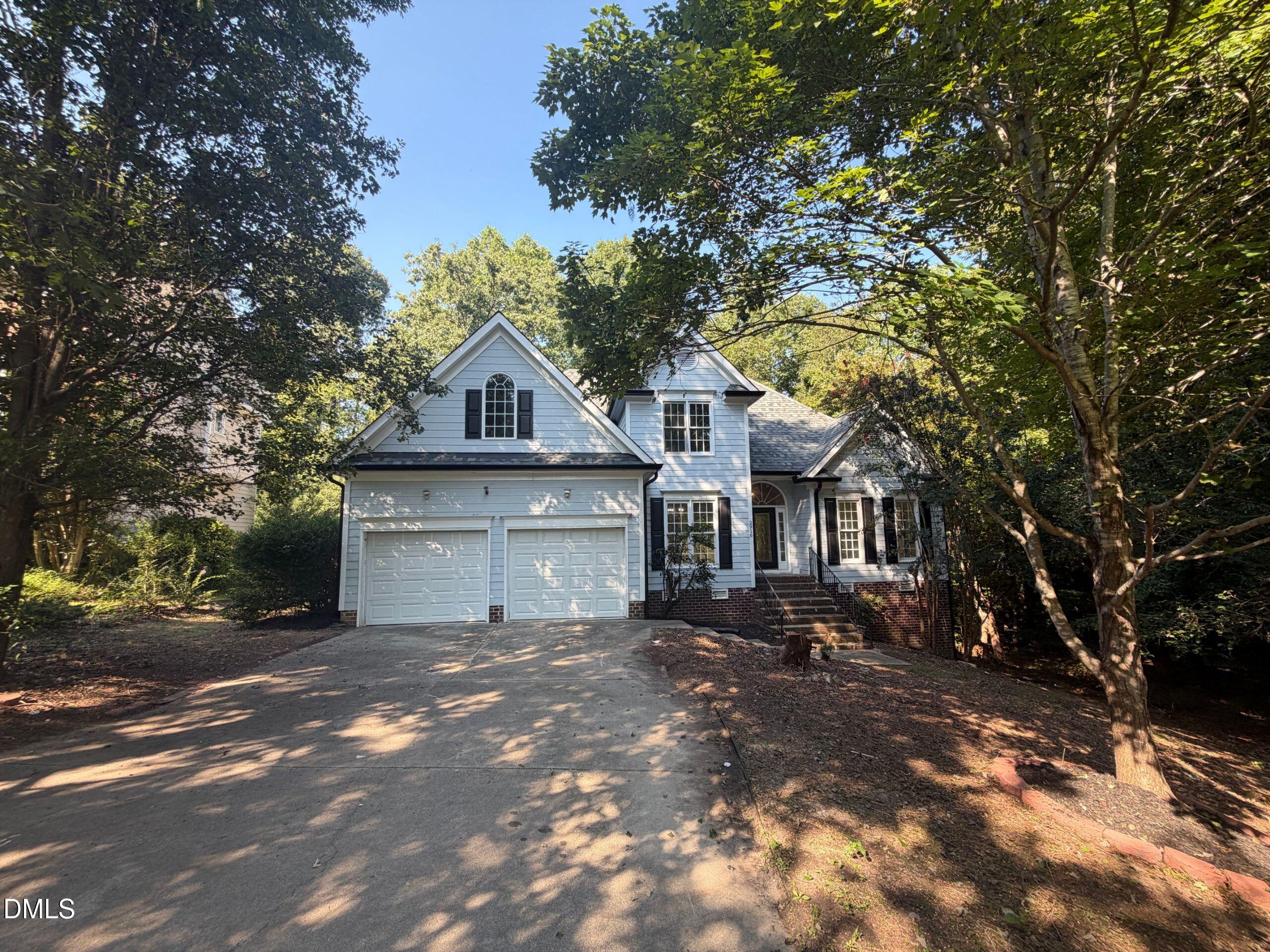 2916 Woodslope Drive