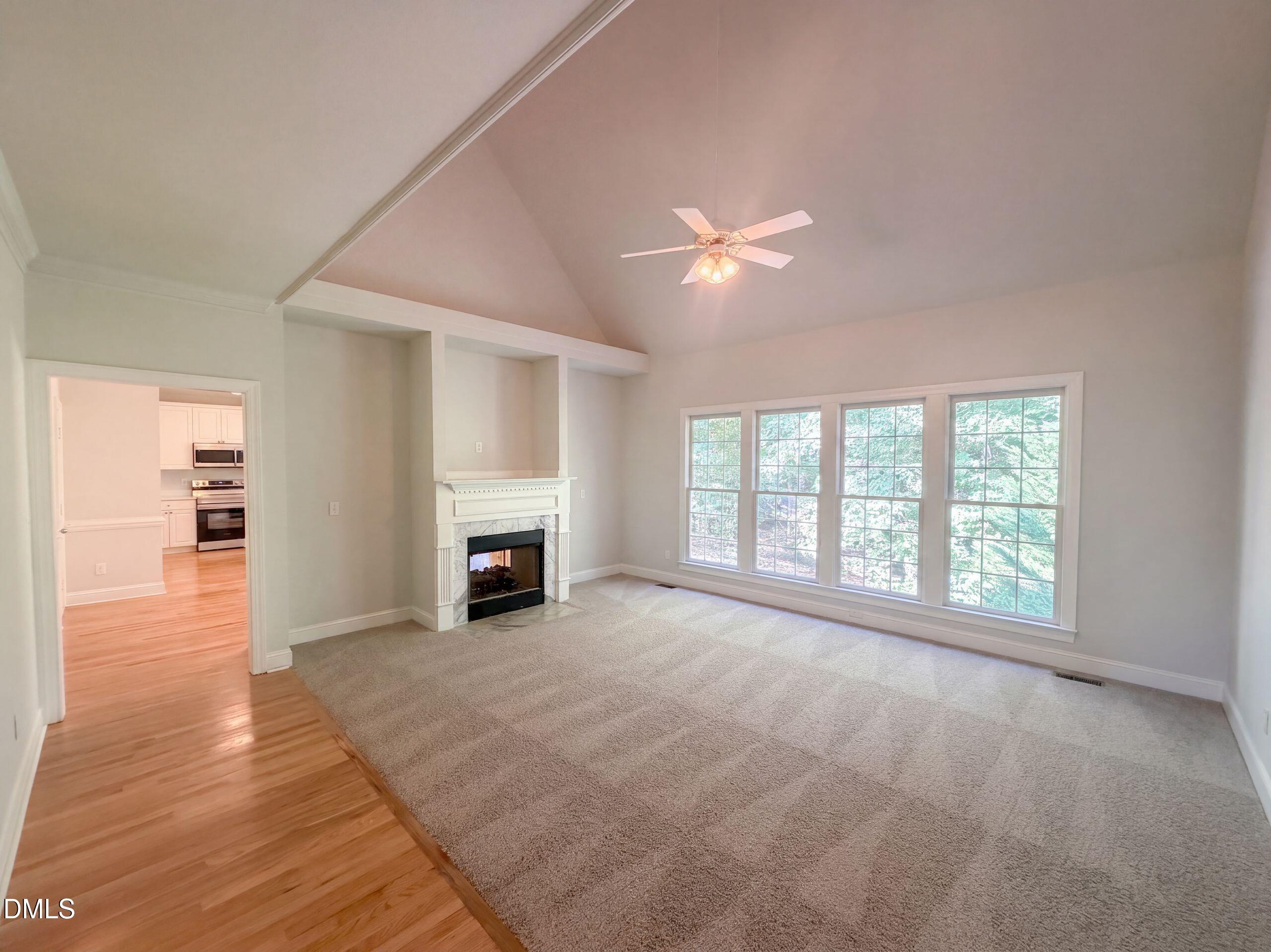 2916 Woodslope Drive Property Photo 3