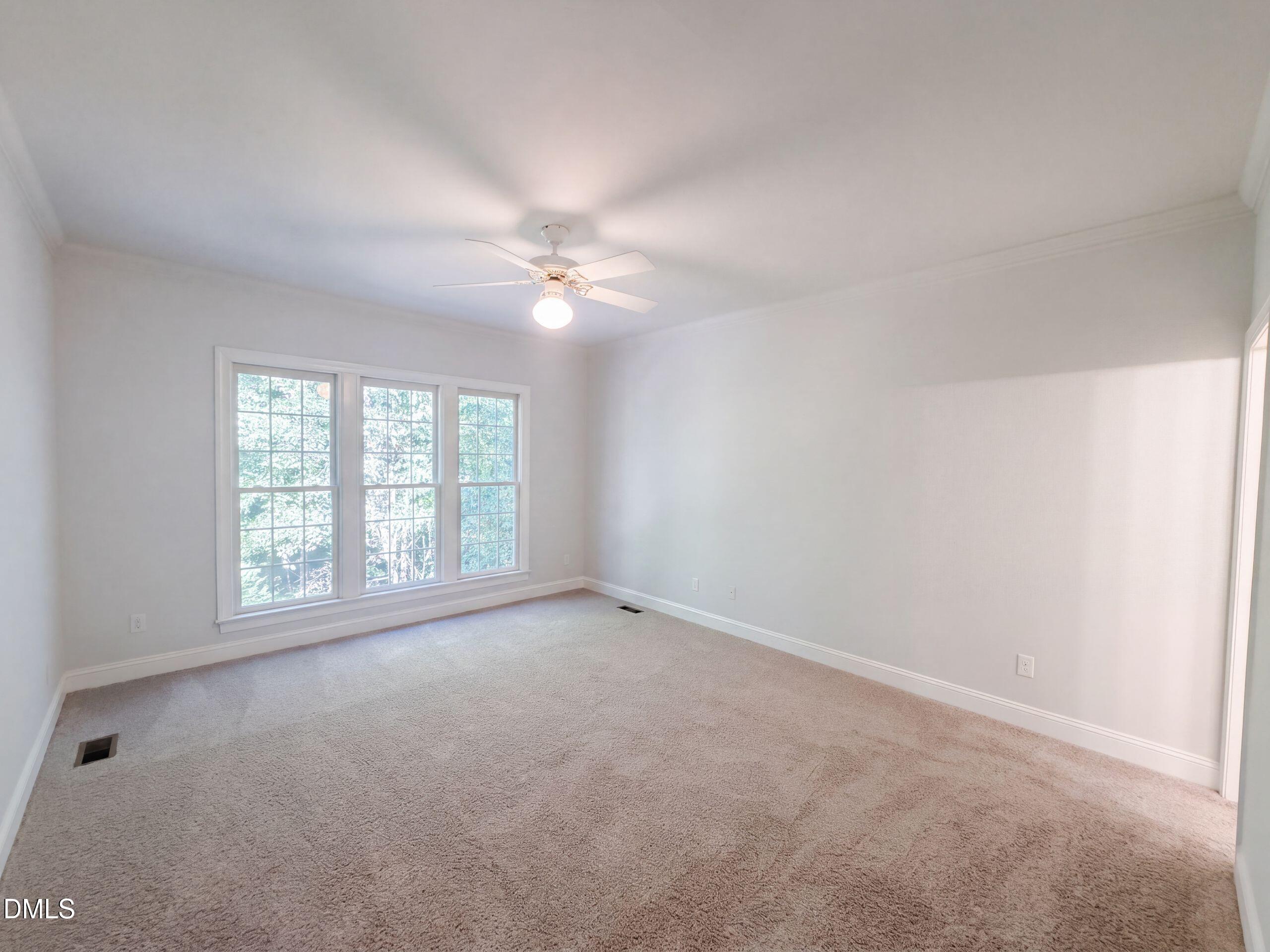 2916 Woodslope Drive Property Photo 4