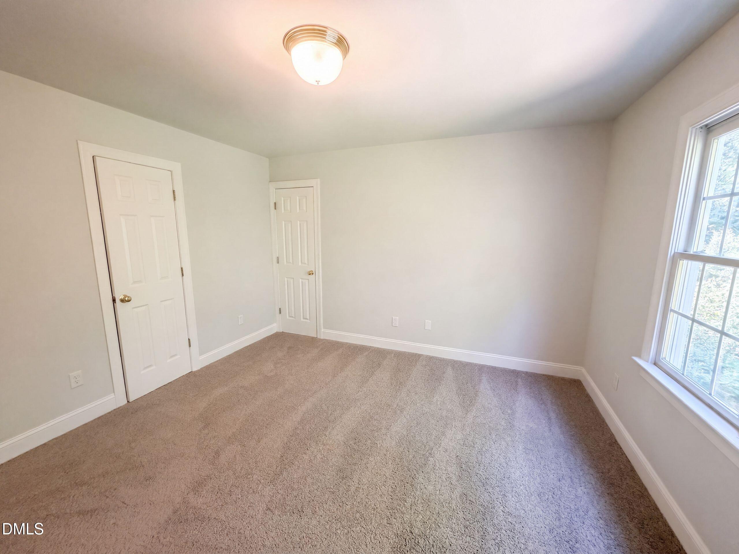 2916 Woodslope Drive Property Photo 7