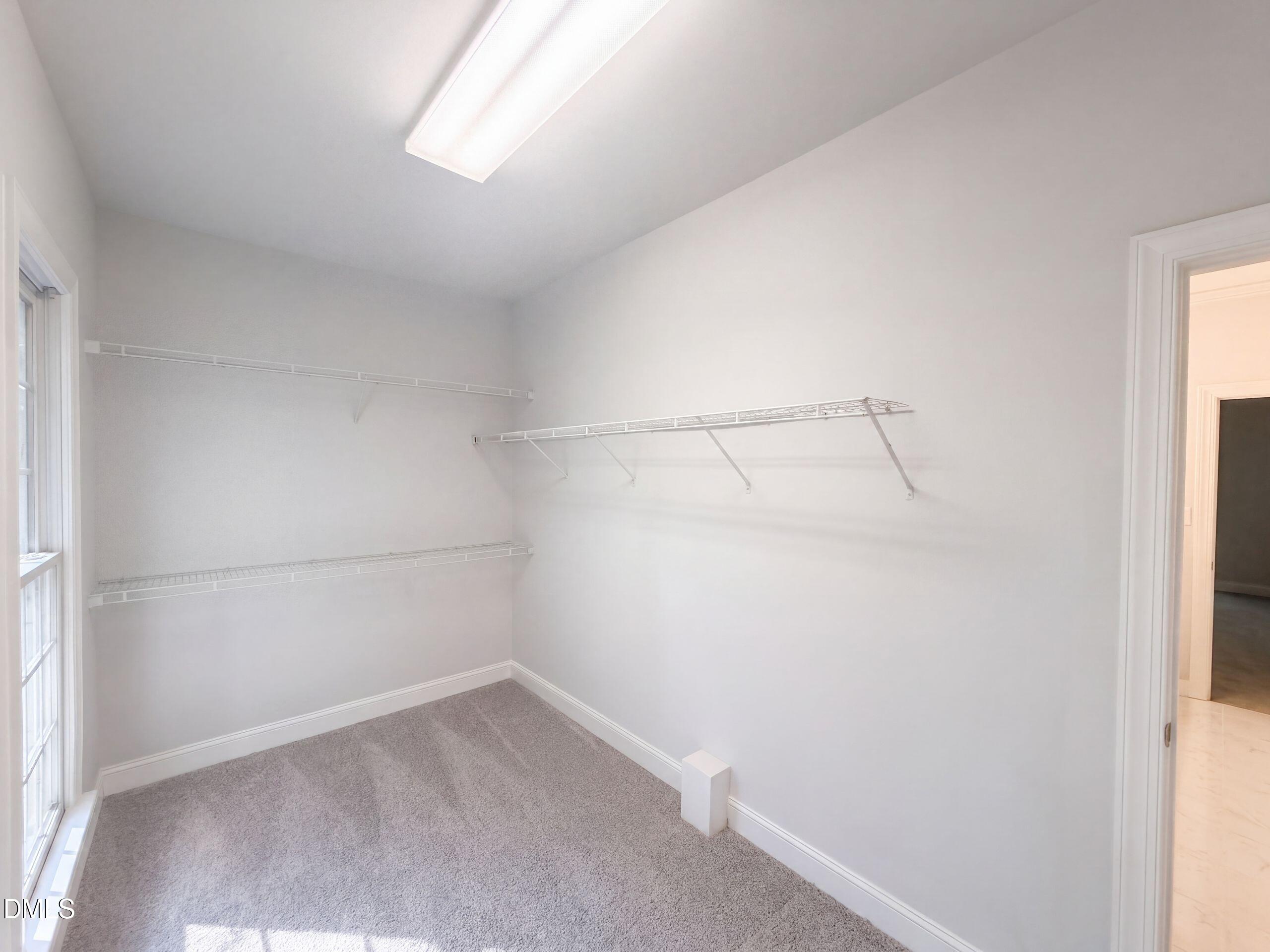 2916 Woodslope Drive Property Photo 8
