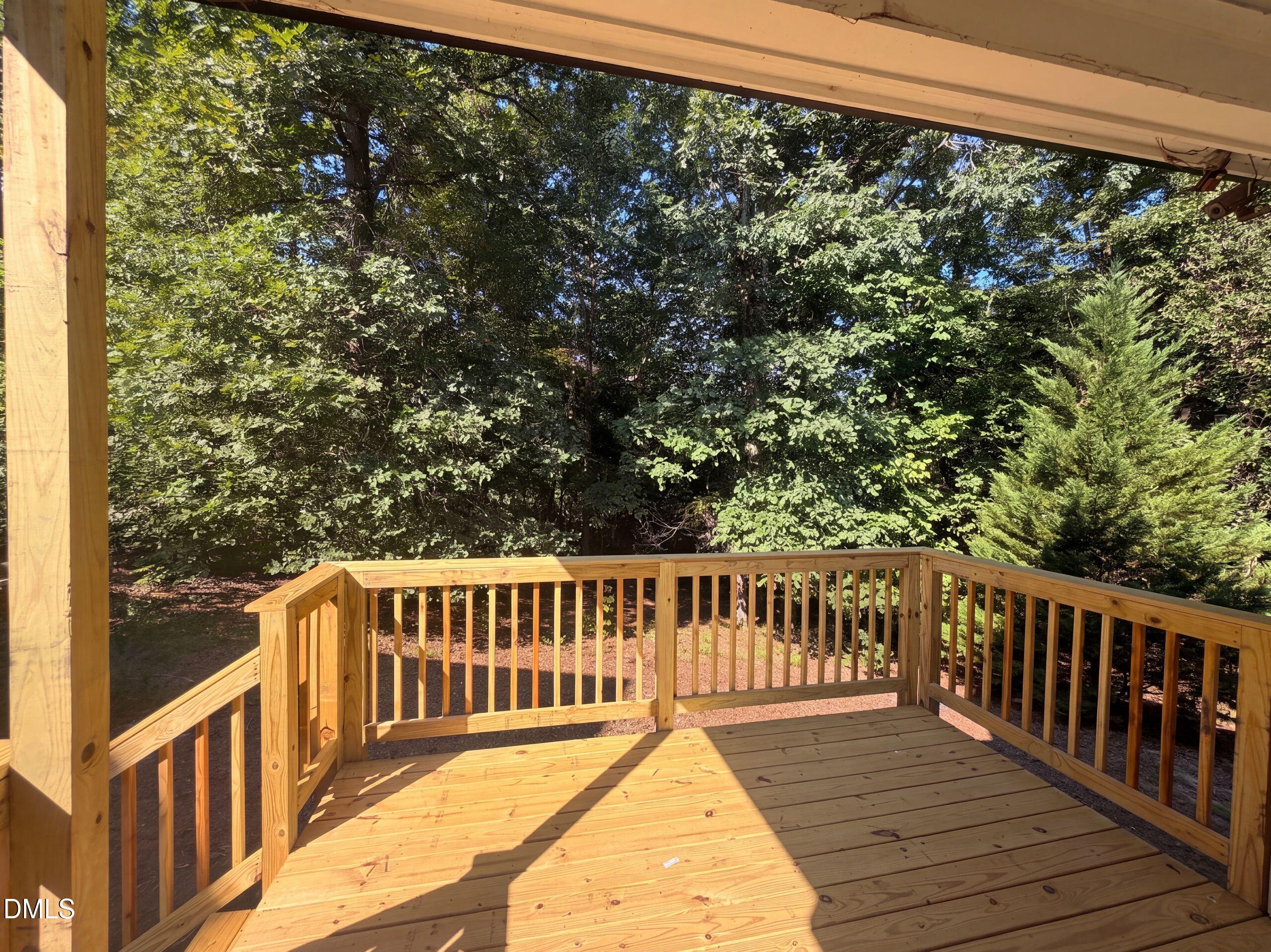 2916 Woodslope Drive Property Photo 13
