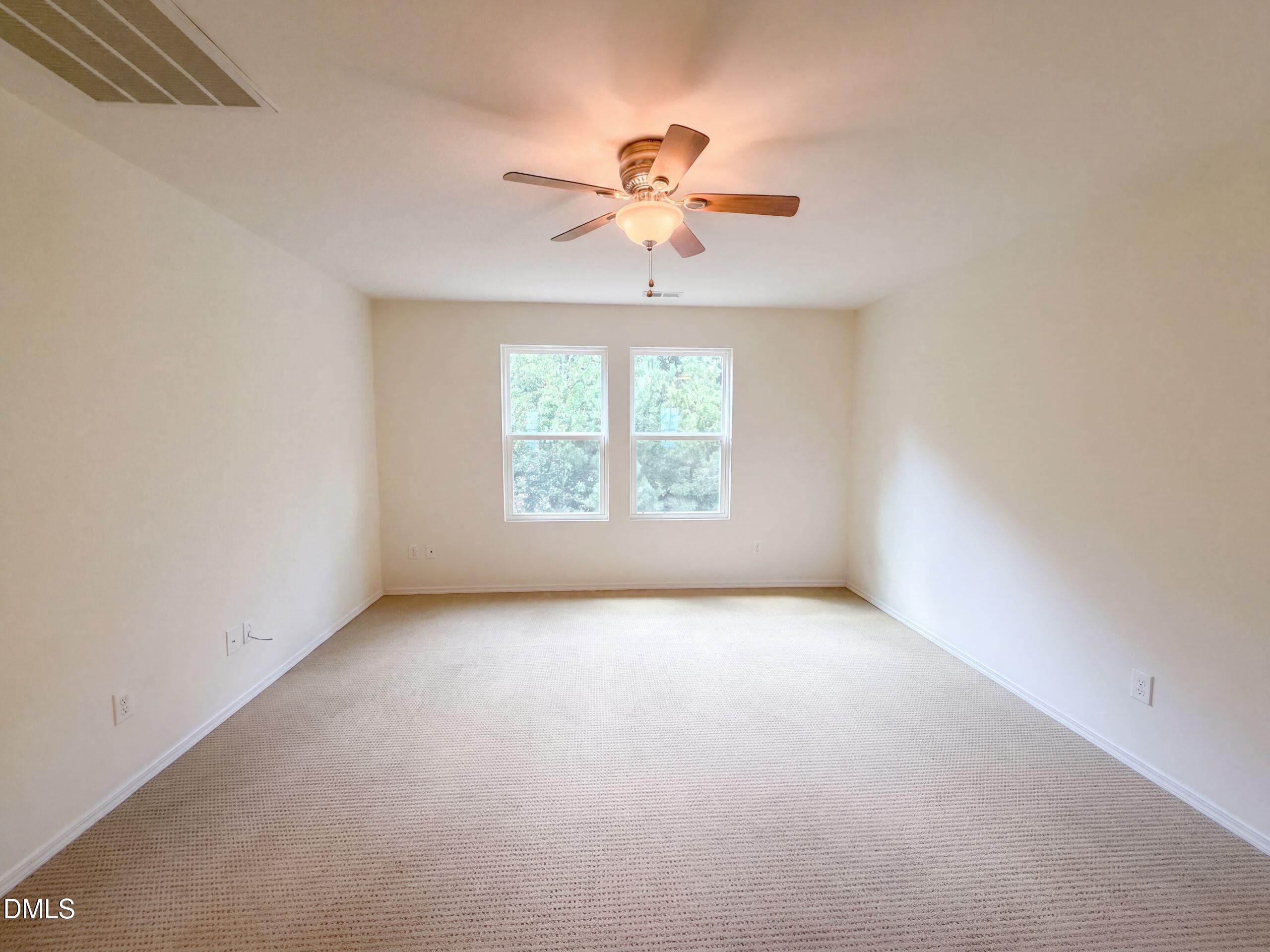 4732 Lonnie Drive Property Photo 4