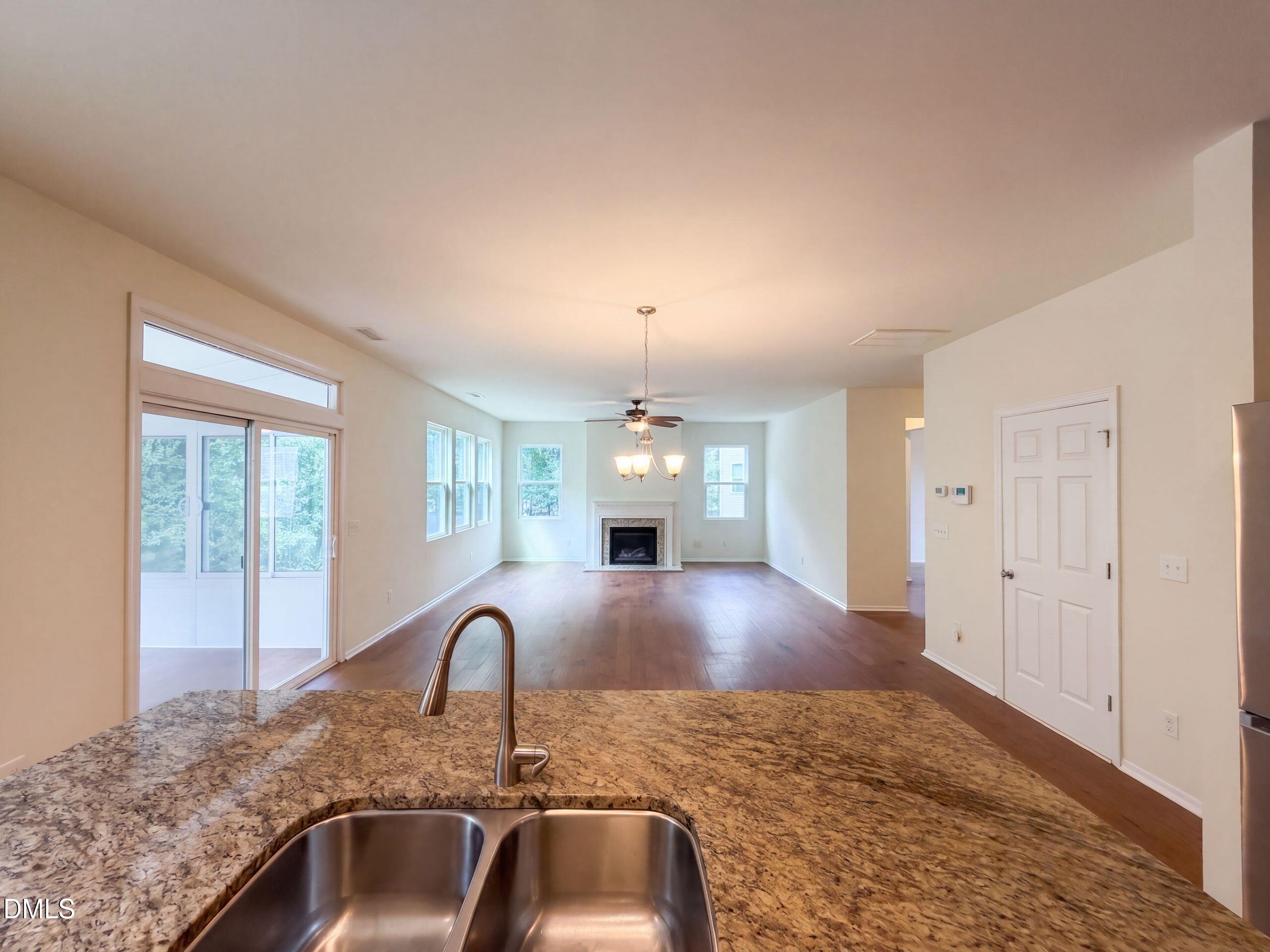 4732 Lonnie Drive Property Photo 6
