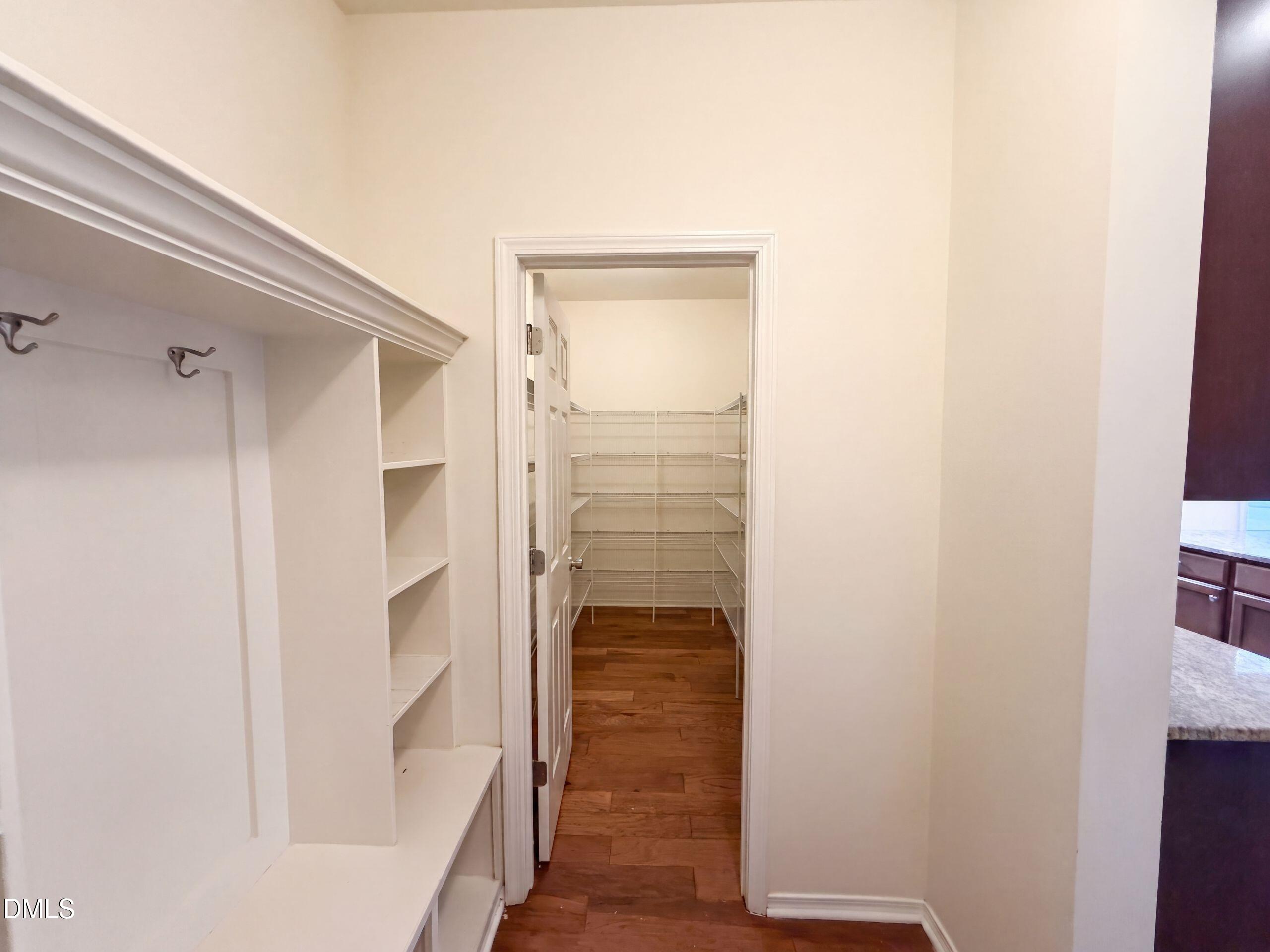 4732 Lonnie Drive Property Photo 11