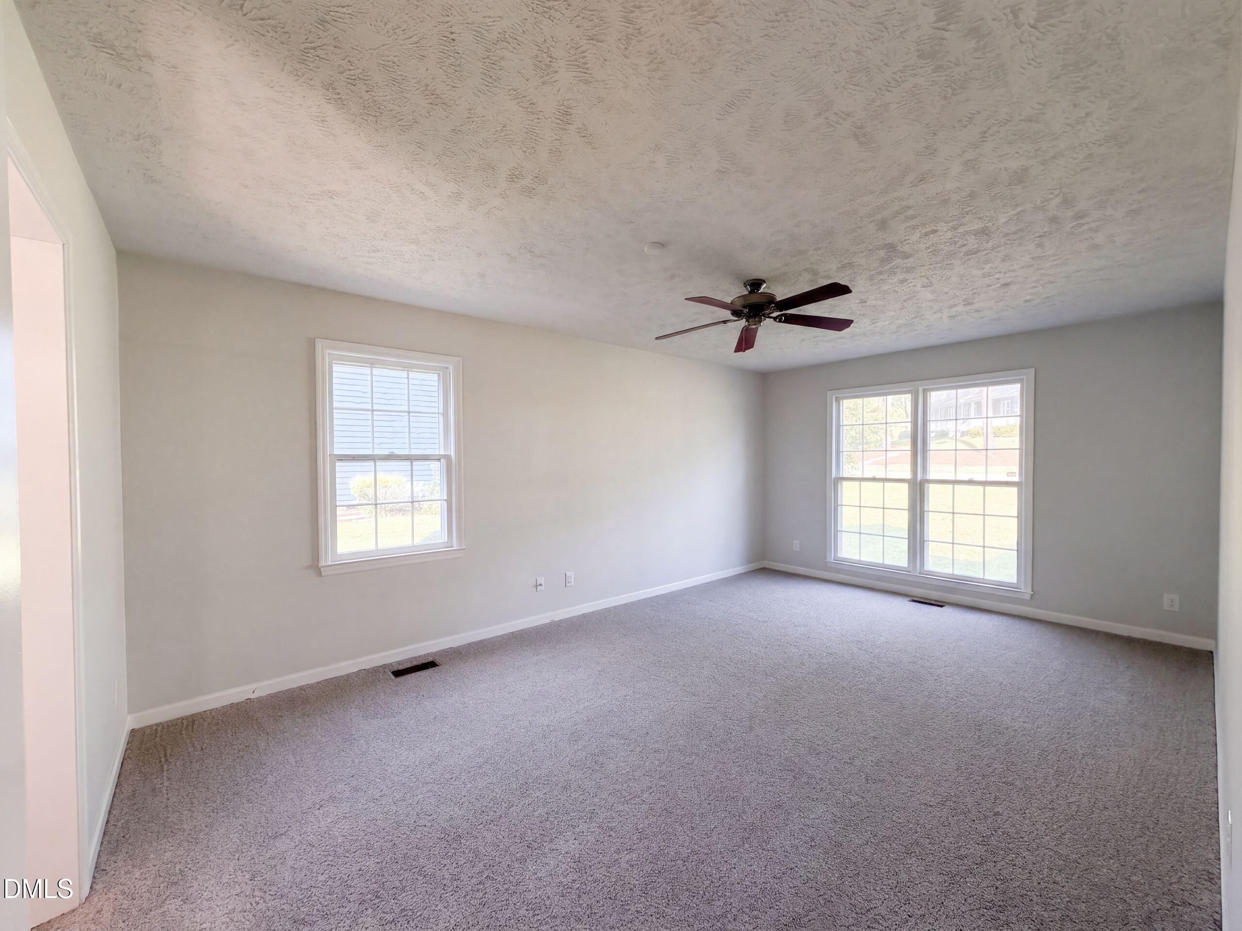 2337 Rolling Hill Road Property Photo 4