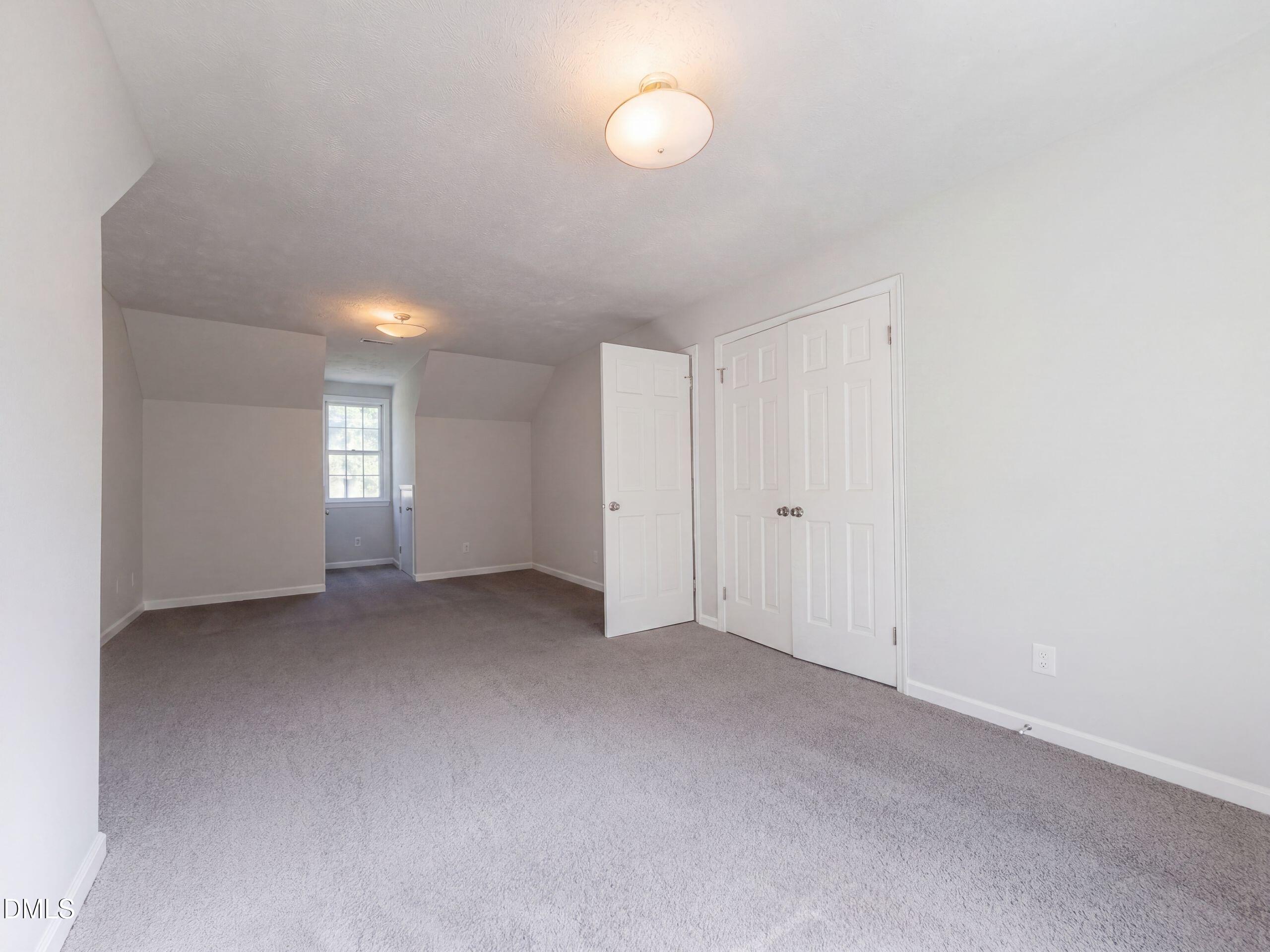 2337 Rolling Hill Road Property Photo 12
