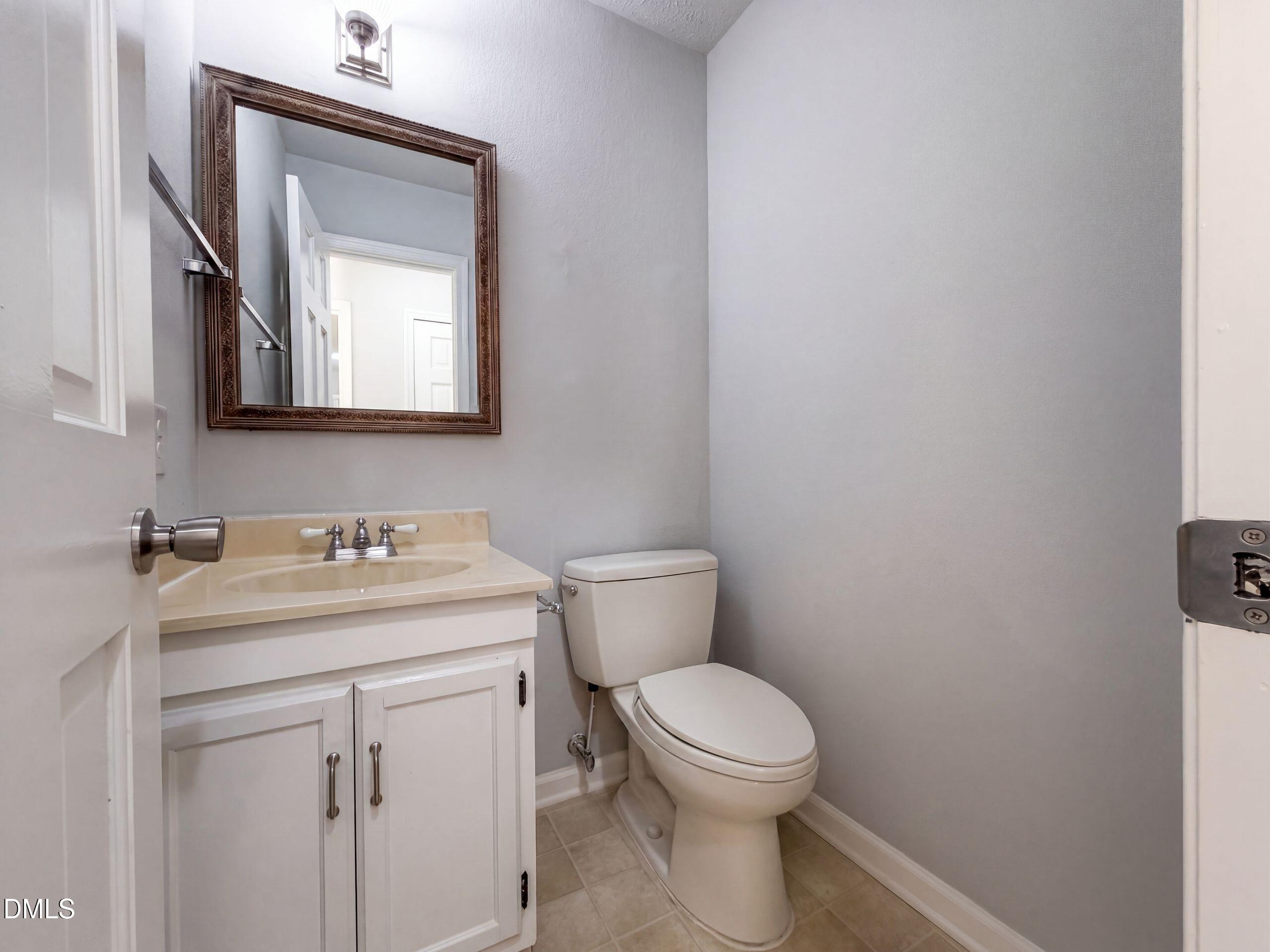 2337 Rolling Hill Road Property Photo 13