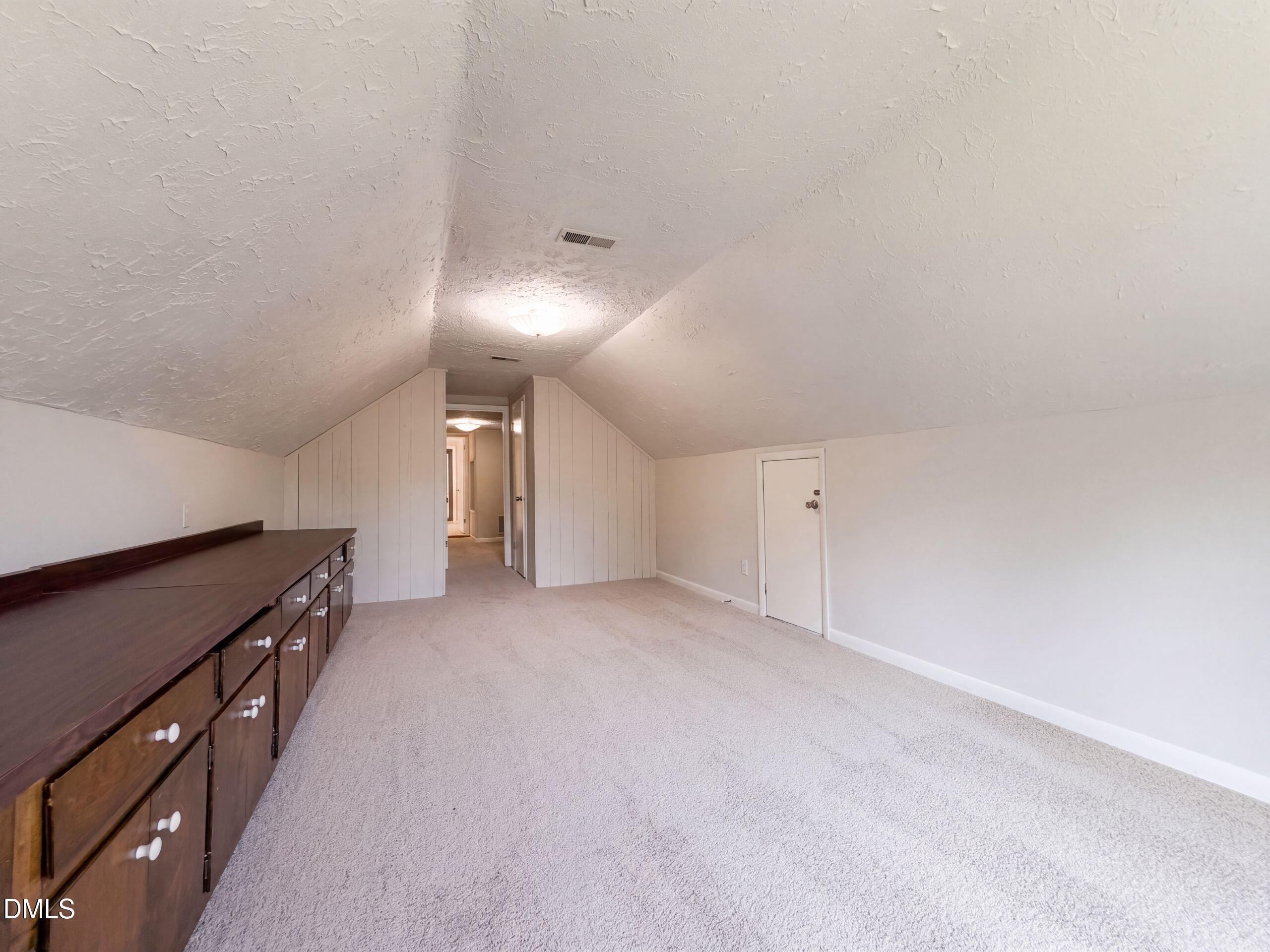 2337 Rolling Hill Road Property Photo 19