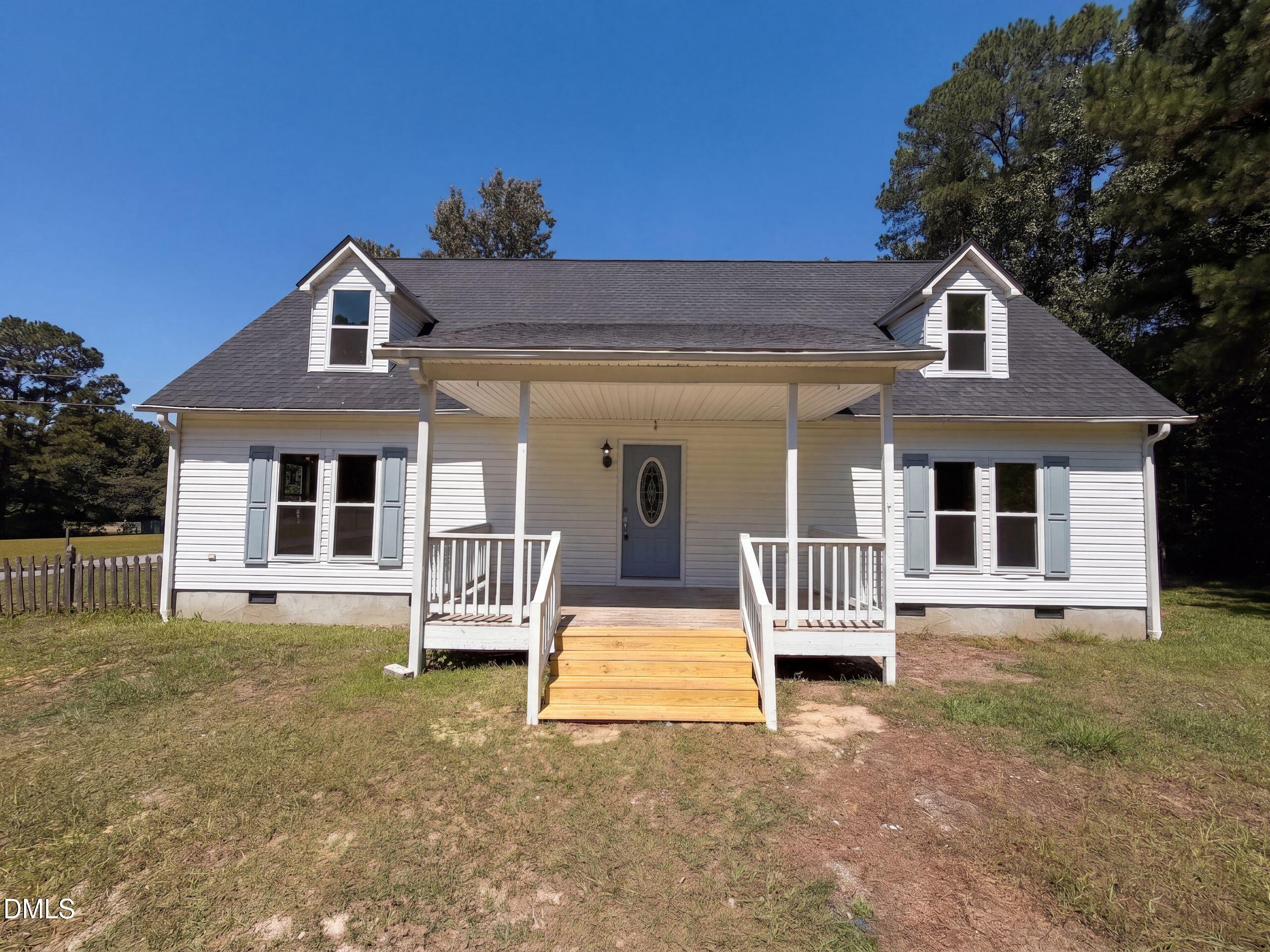 3752 Swanns Station Road Property Photo 1