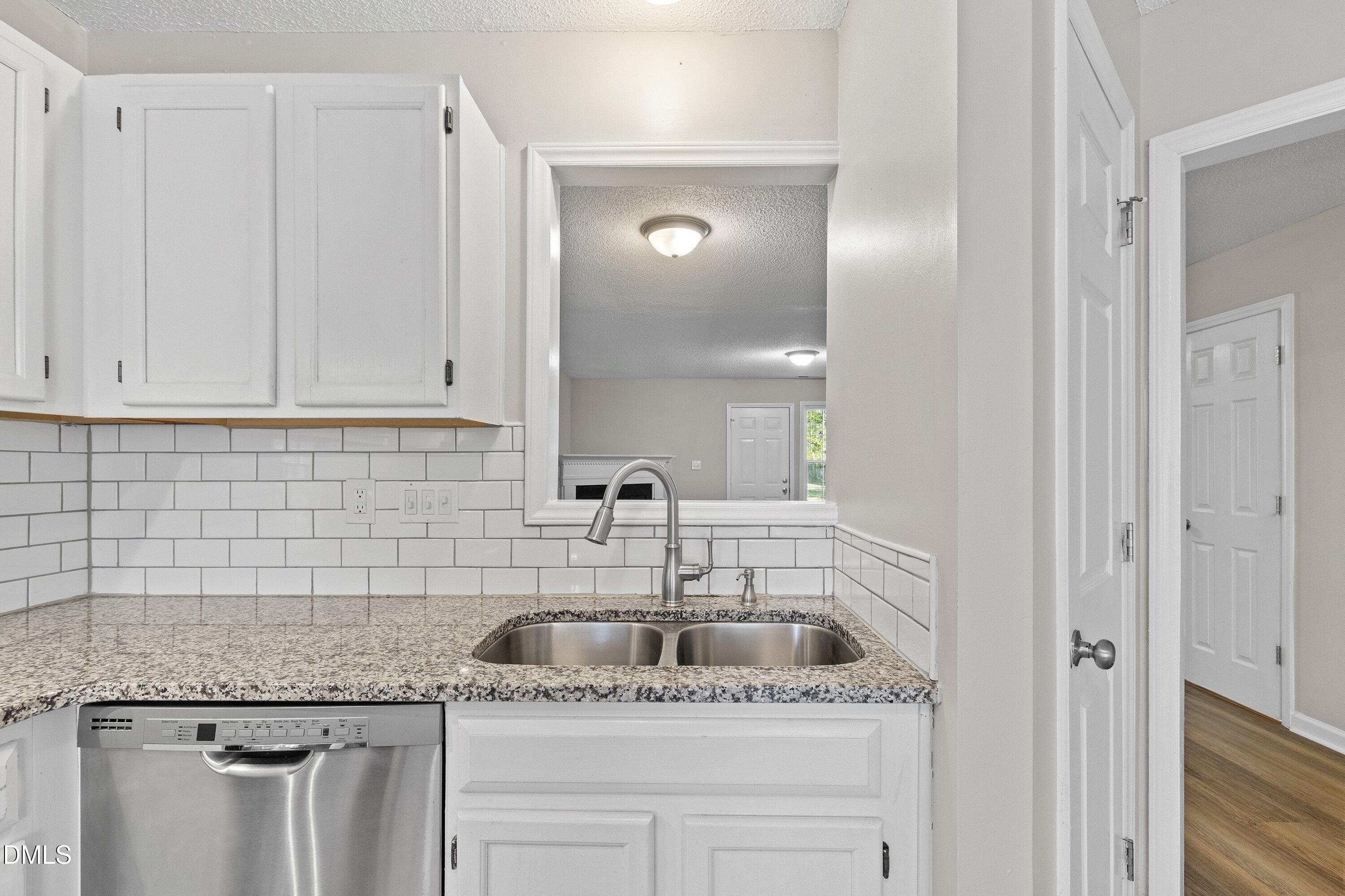 615 S Moore Street Property Photo 20
