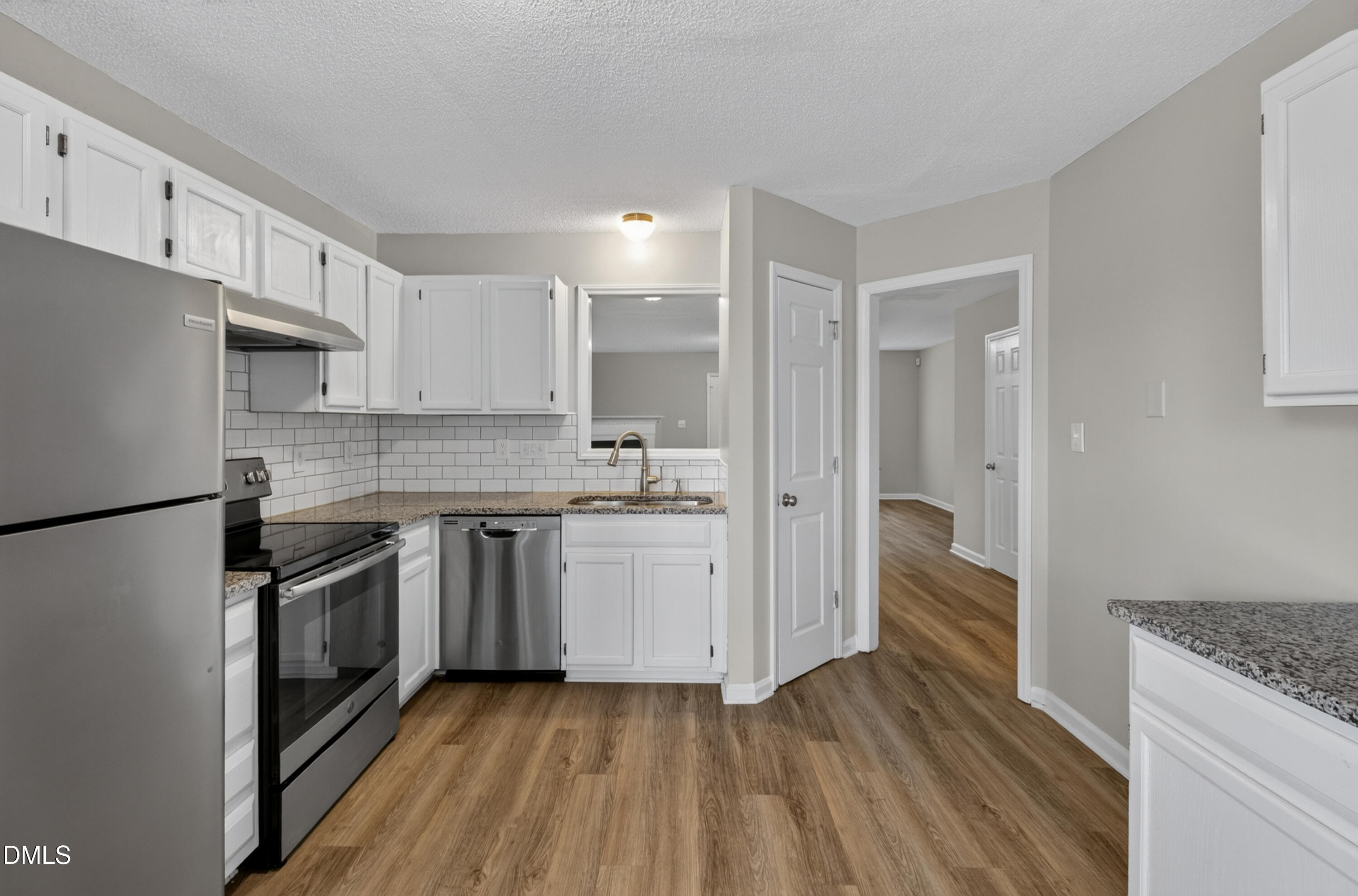 615 S Moore Street Property Photo 21