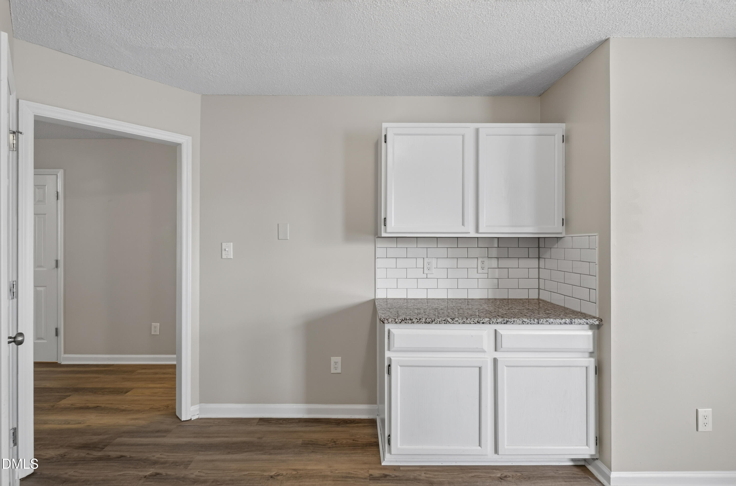 615 S Moore Street Property Photo 23