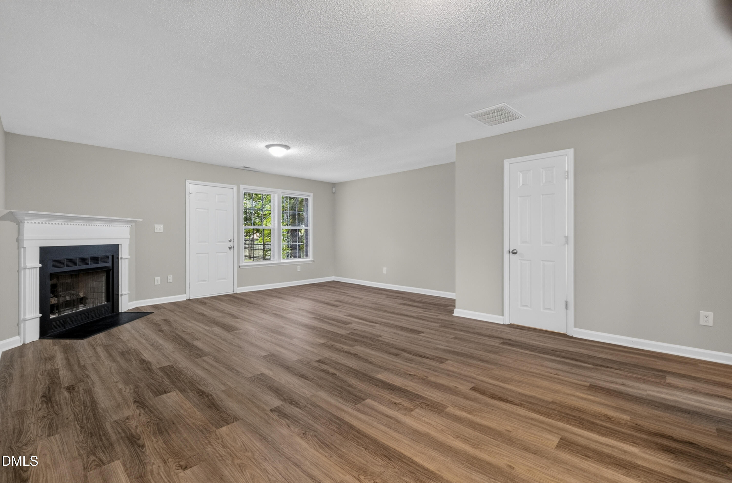 615 S Moore Street Property Photo 26