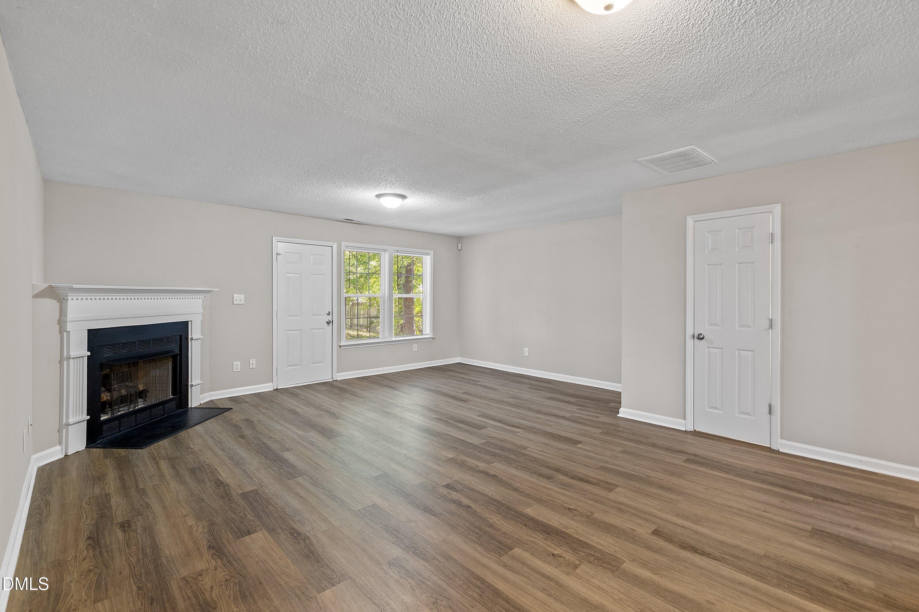 615 S Moore Street Property Photo 34