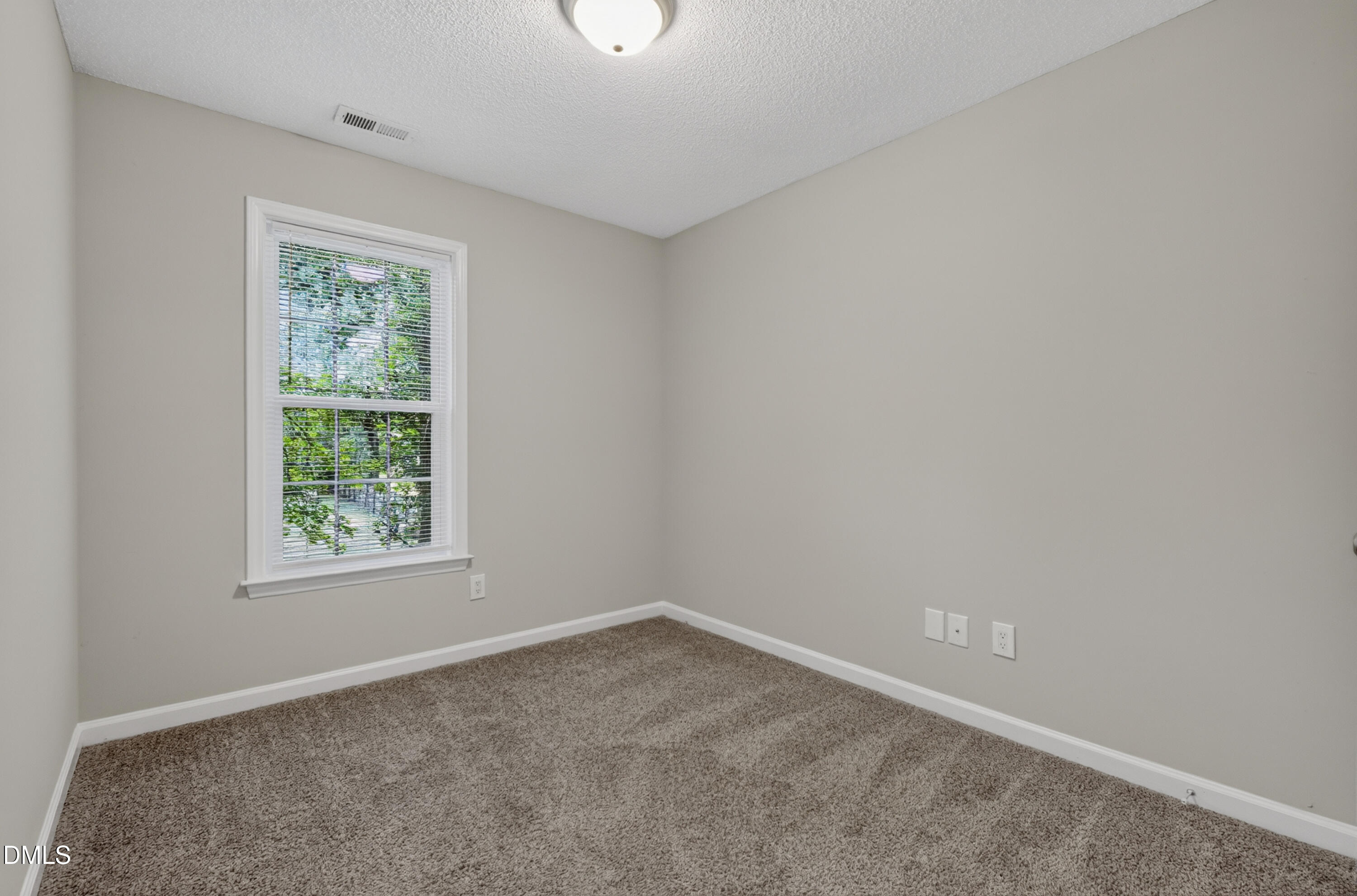 615 S Moore Street Property Photo 35