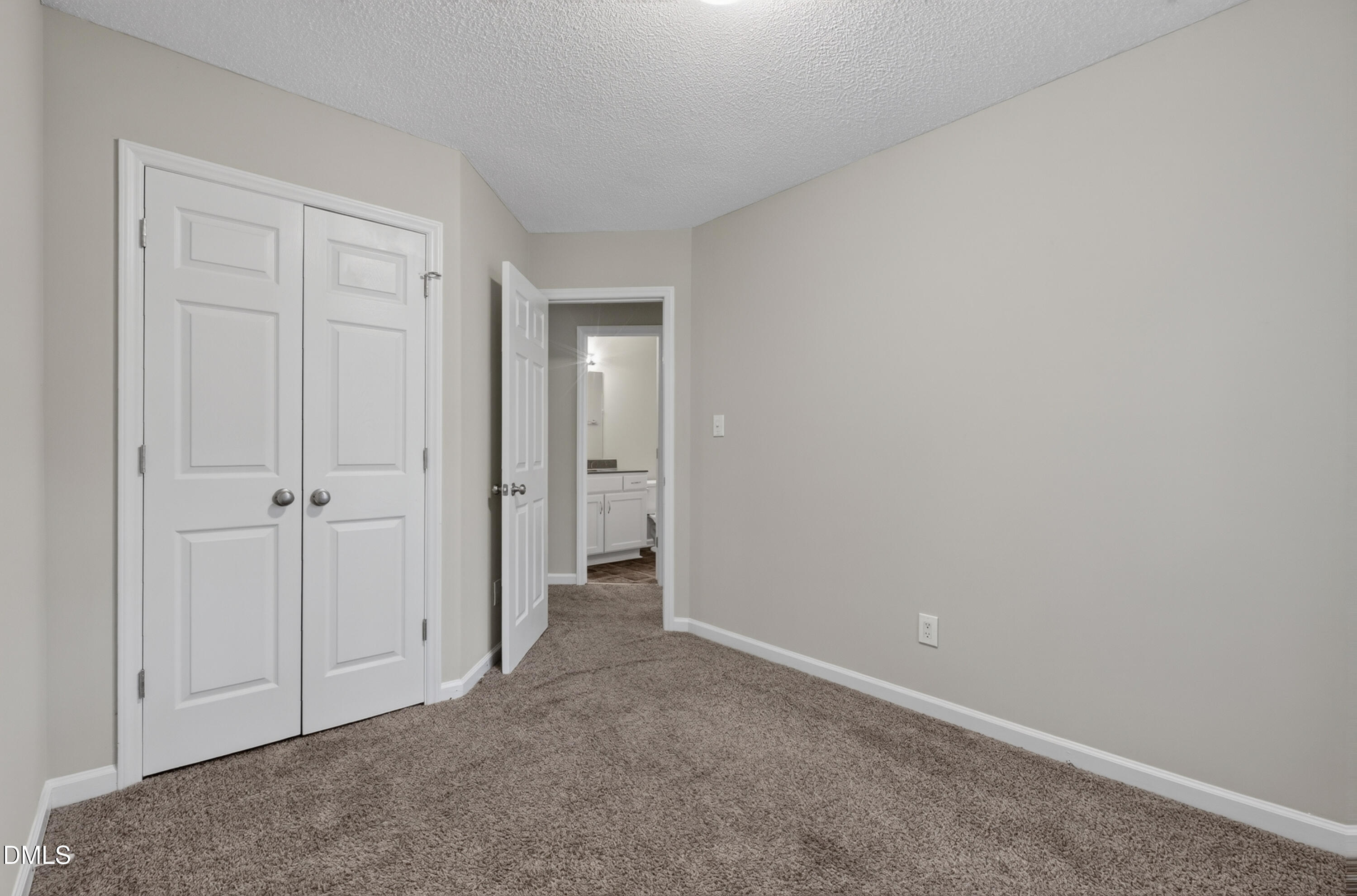 615 S Moore Street Property Photo 37