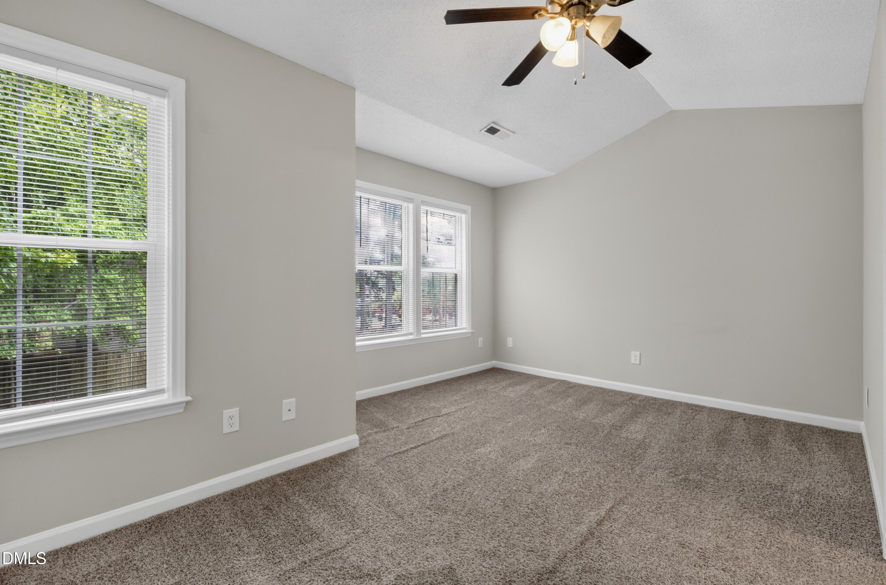 615 S Moore Street Property Photo 41