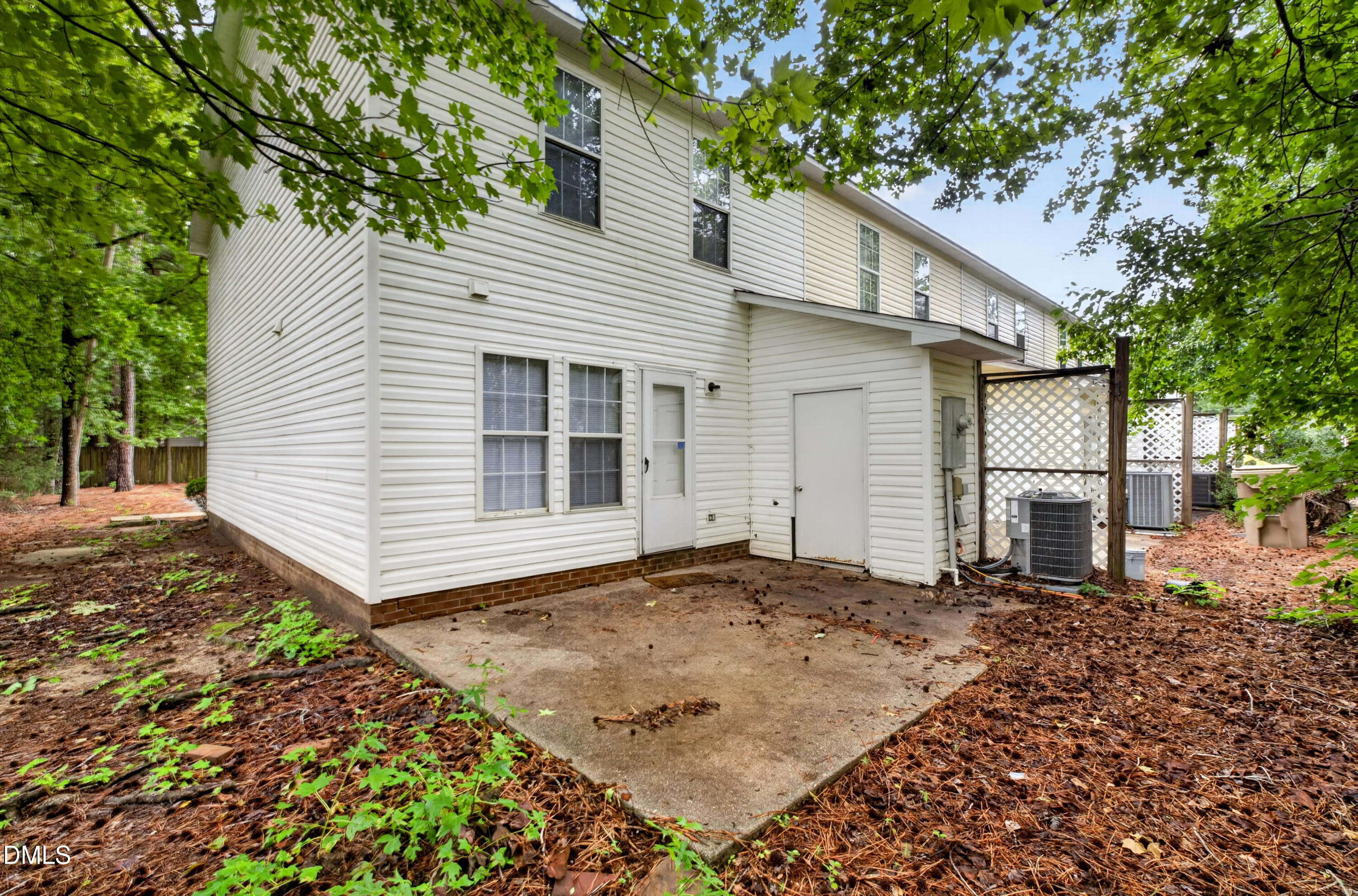 615 S Moore Street Property Photo 49