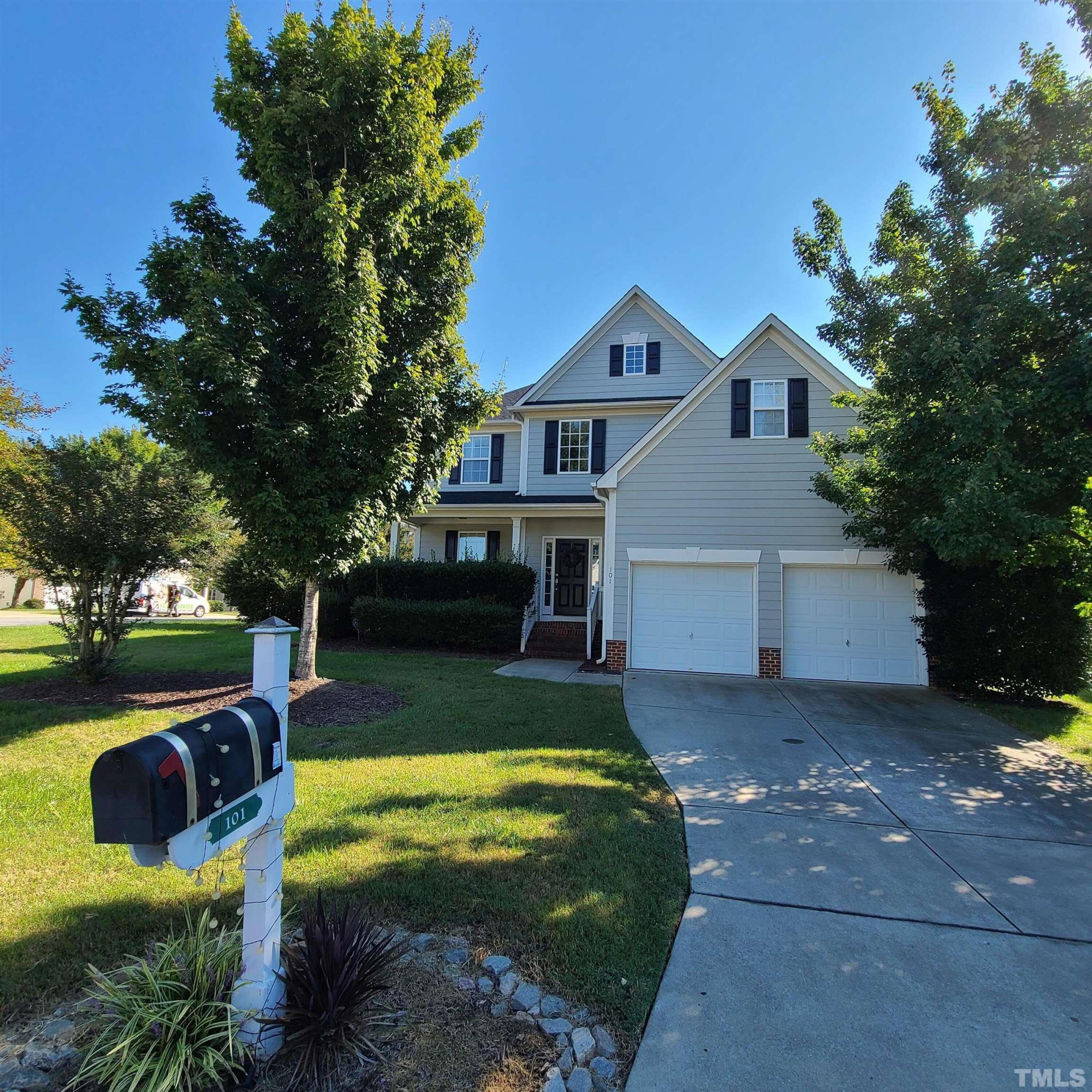 101 Autumn Glen Lane Property Photo 1