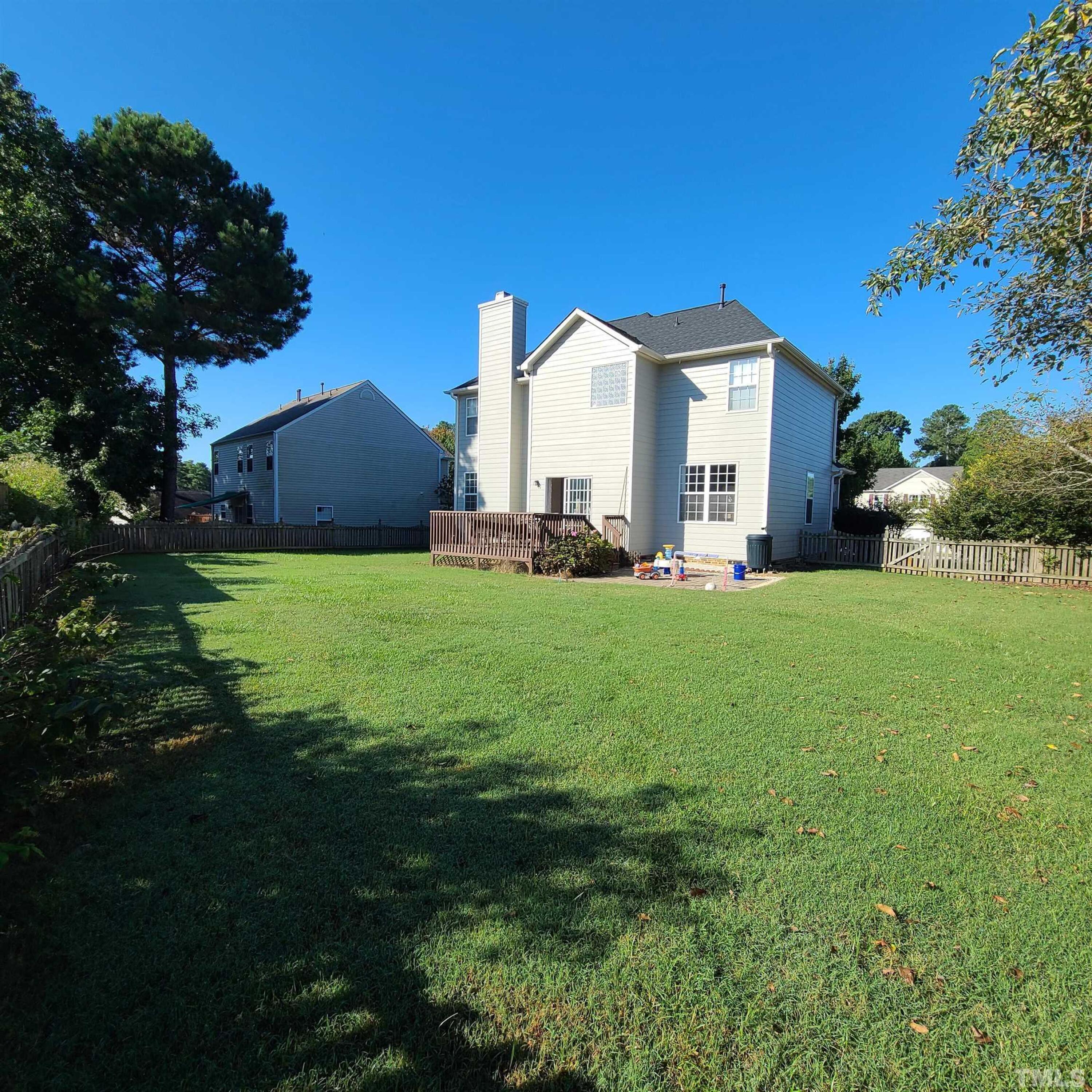 101 Autumn Glen Lane Property Photo 6