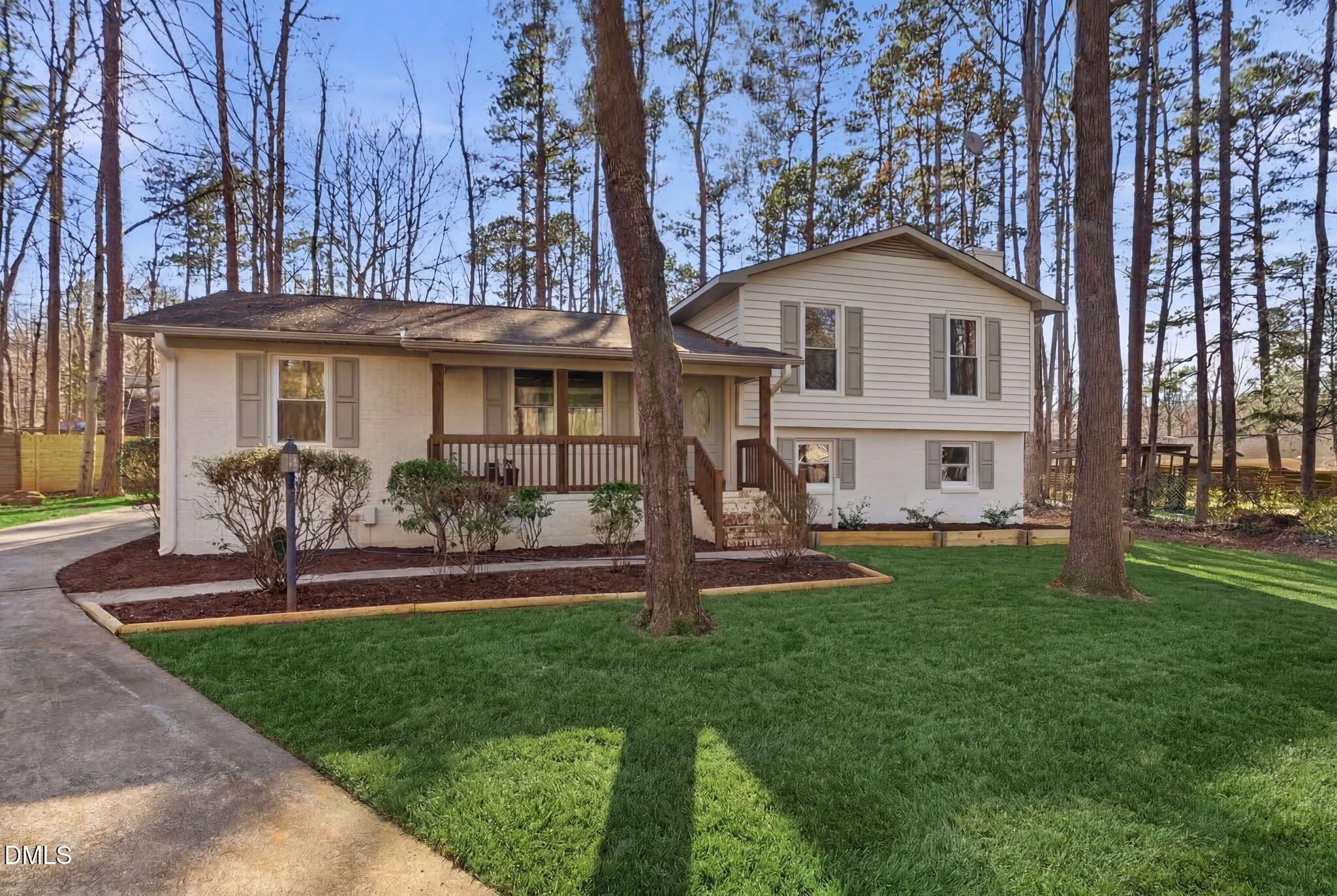 7 Cates Court