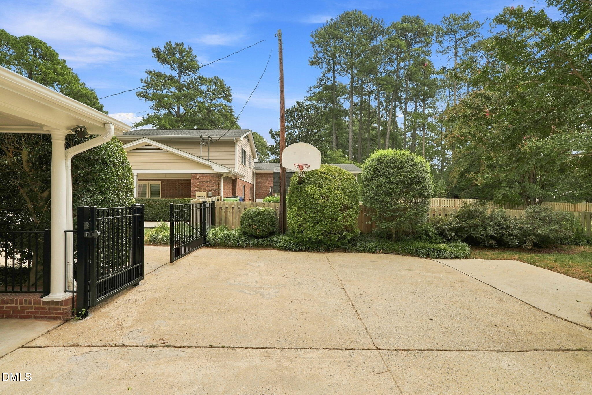 1014 Country Ridge Drive Property Photo 36