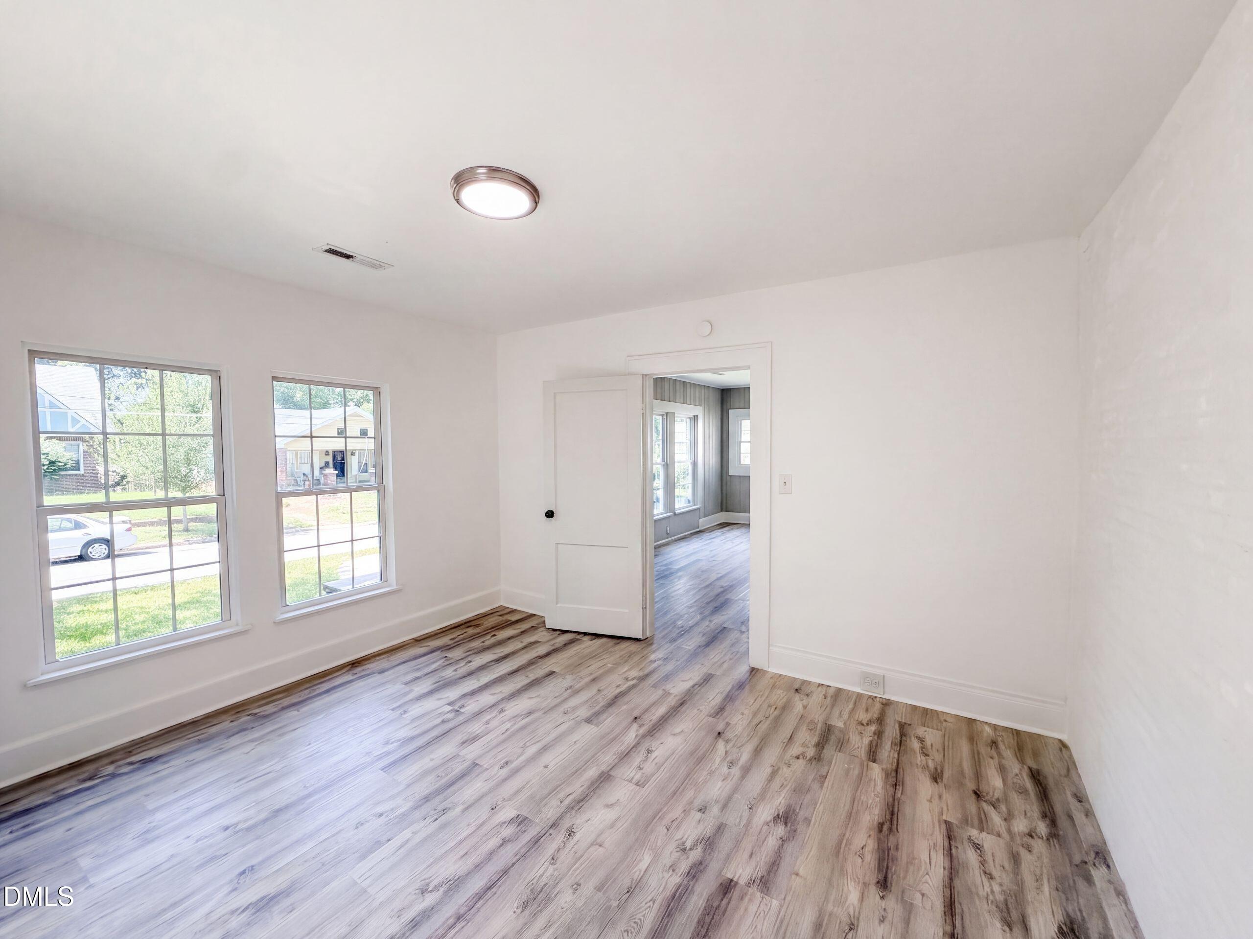 510 N Maple Street Property Photo 8