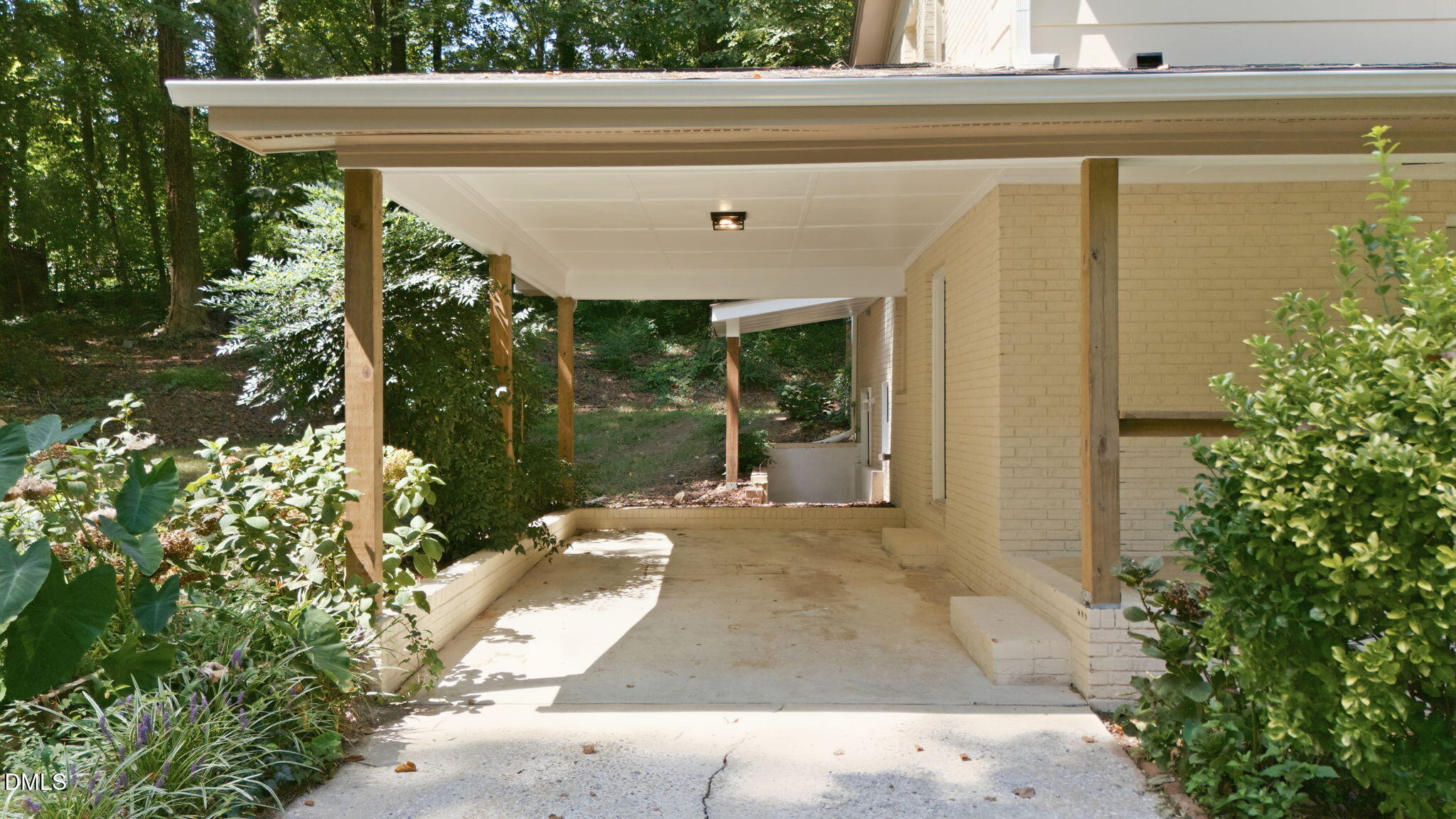 4117 White Pine Drive Property Photo 4