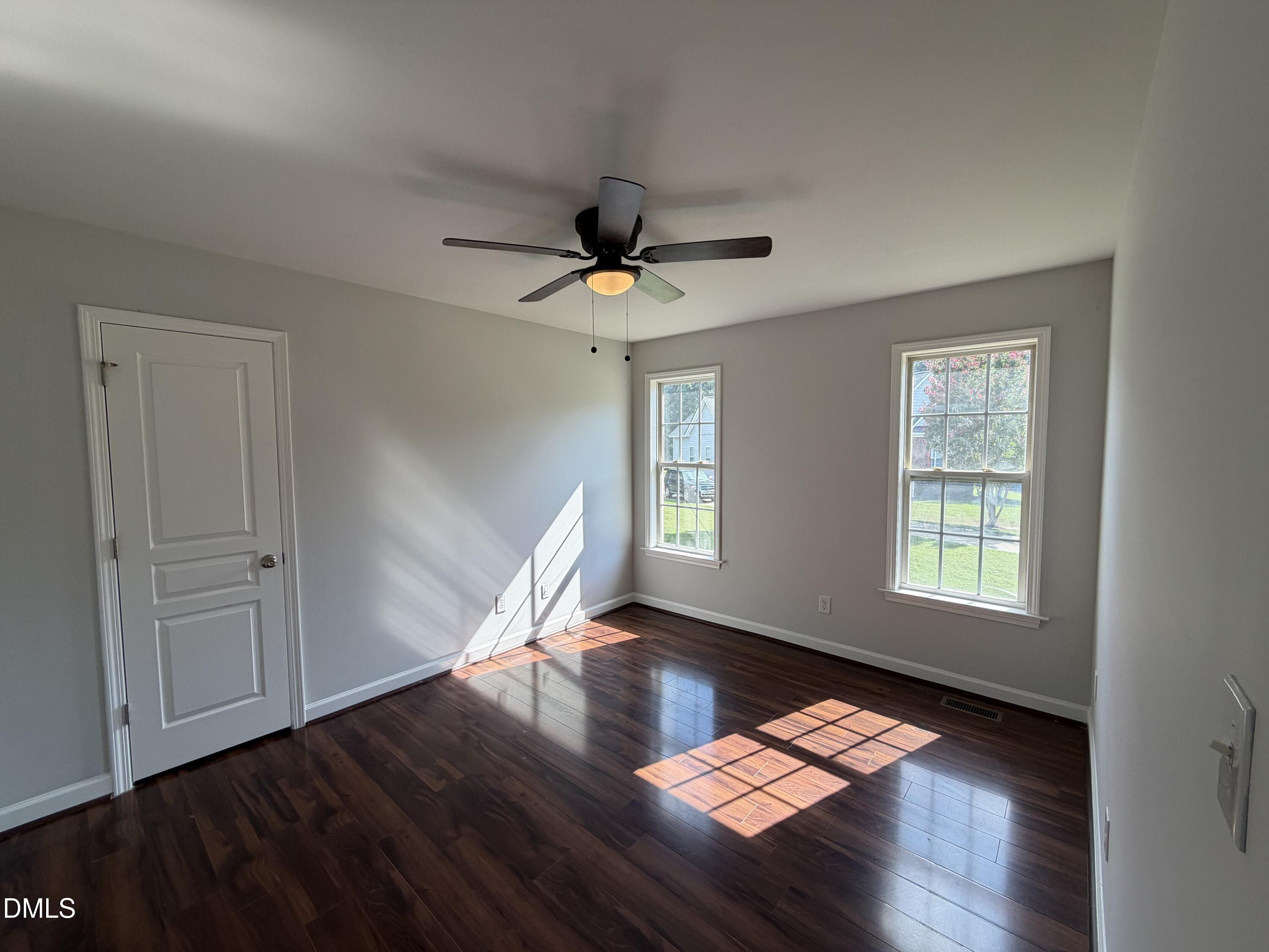 145 Gray Bass Court Property Photo 4