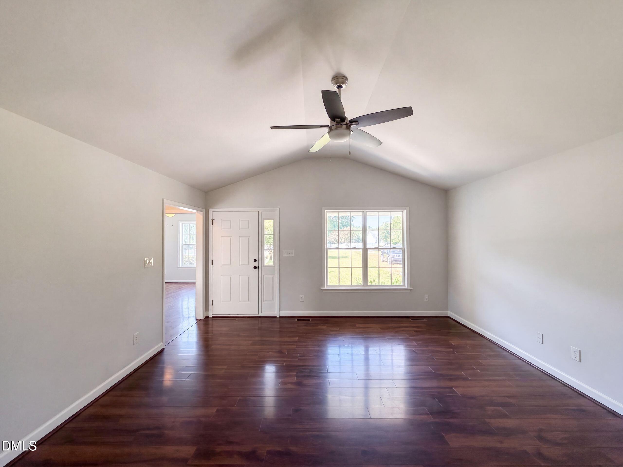 145 Gray Bass Court Property Photo 6