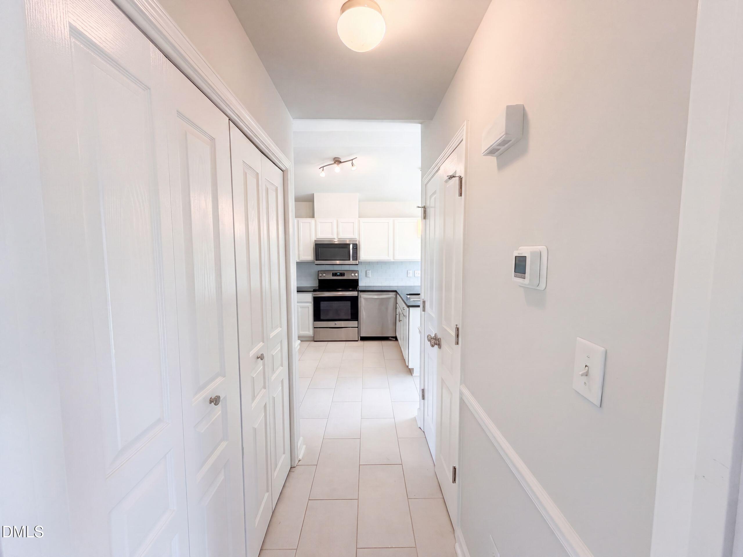 145 Gray Bass Court Property Photo 8