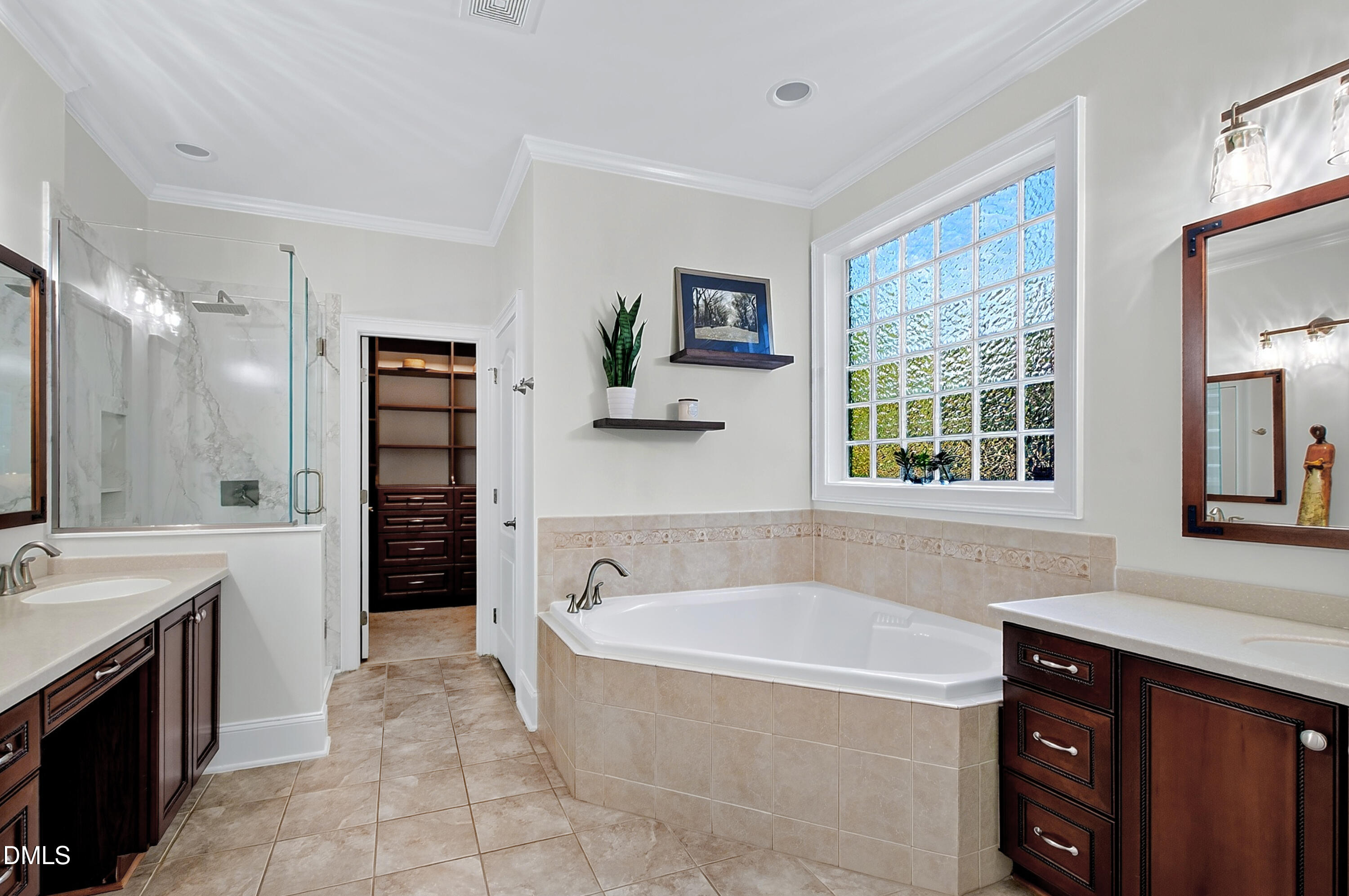 8923 Scotch Castle Drive Property Photo 27