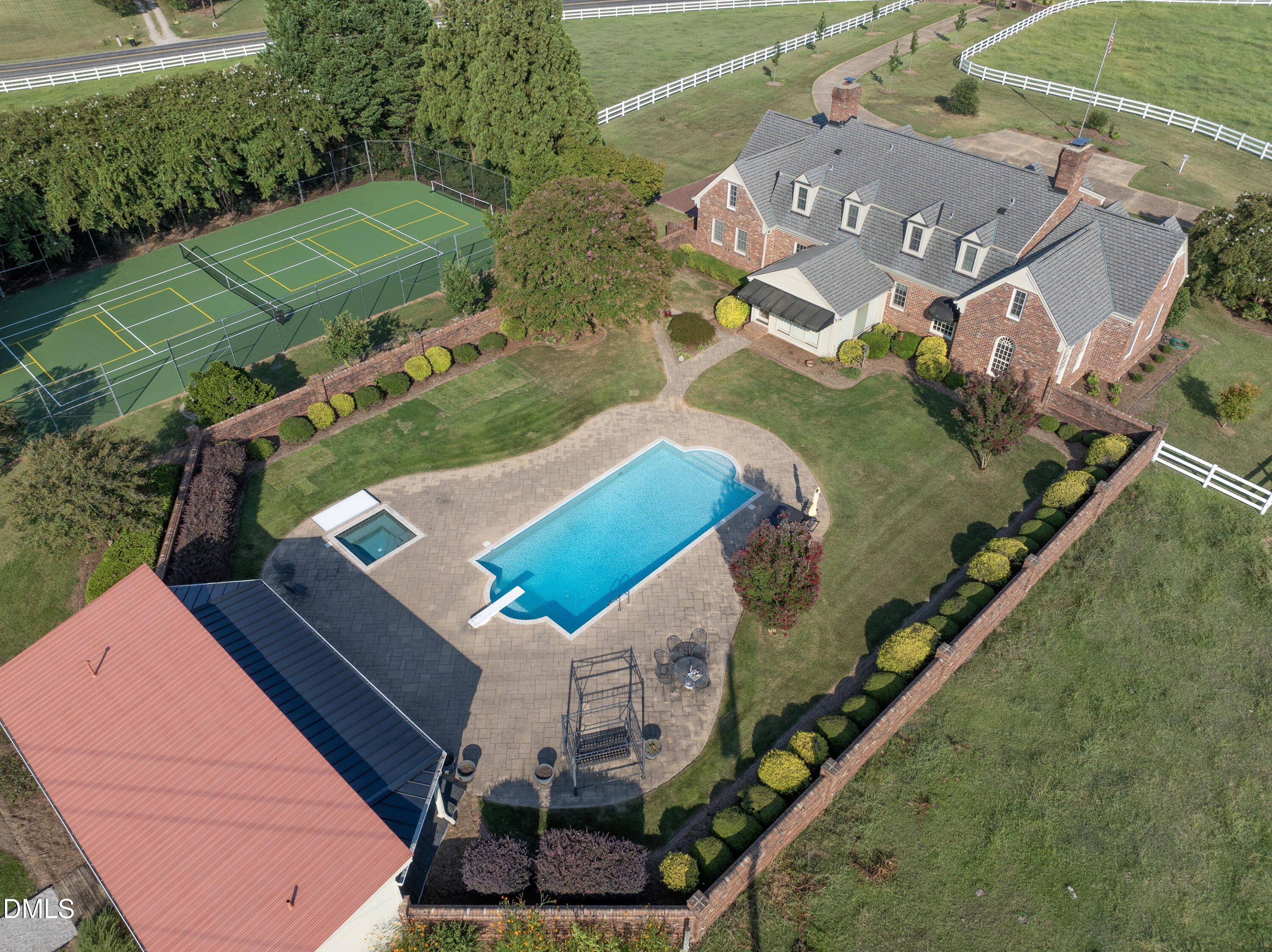 32 Wes Sandling Road Property Photo 5