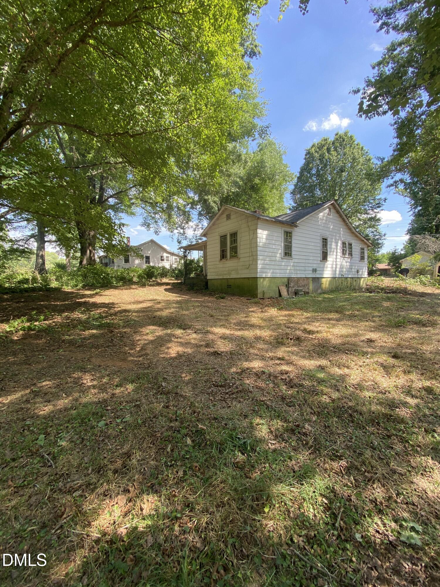 813 Strawberry Road Property Photo 1
