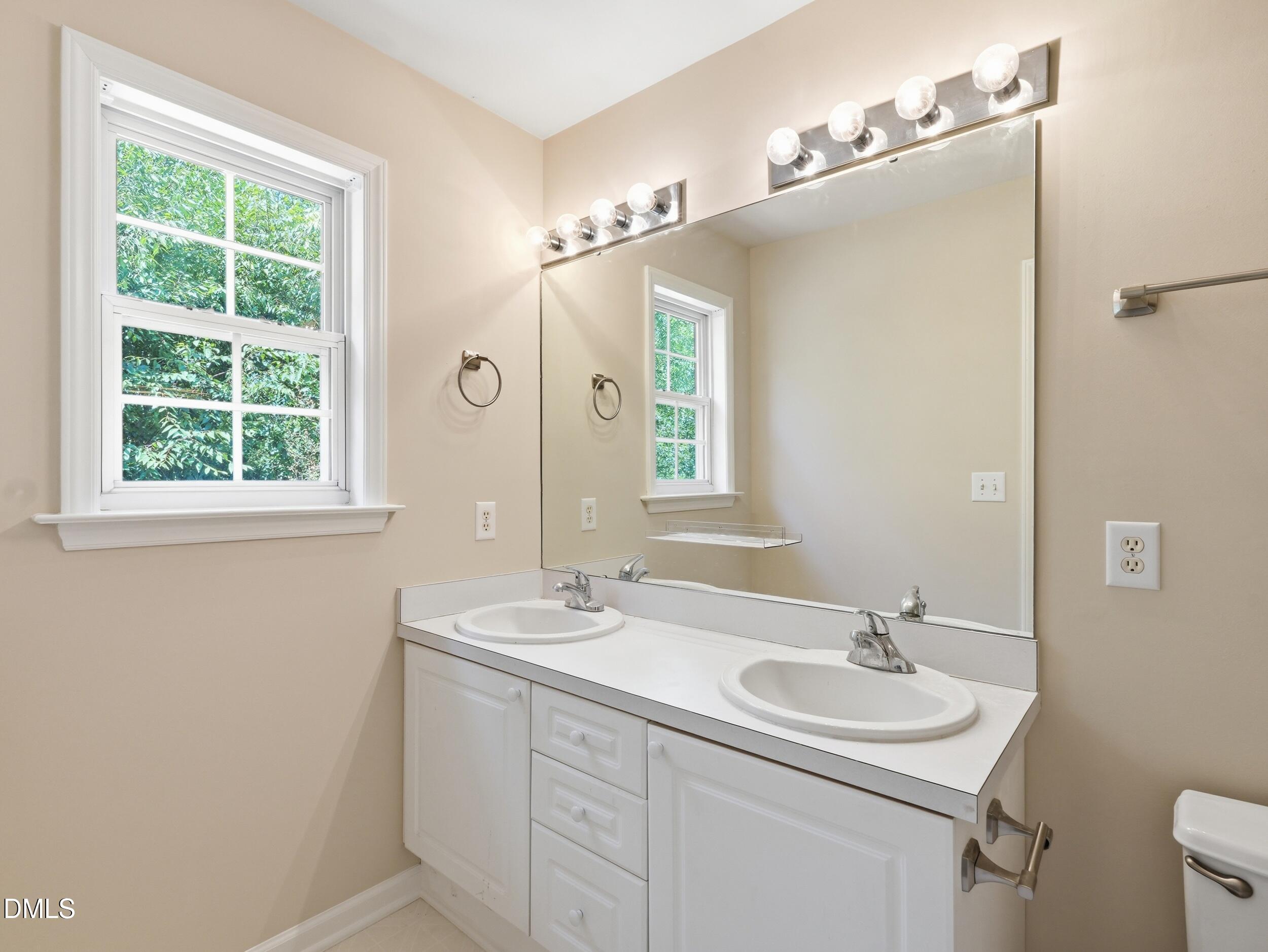 2145 Thornblade Drive Property Photo 24
