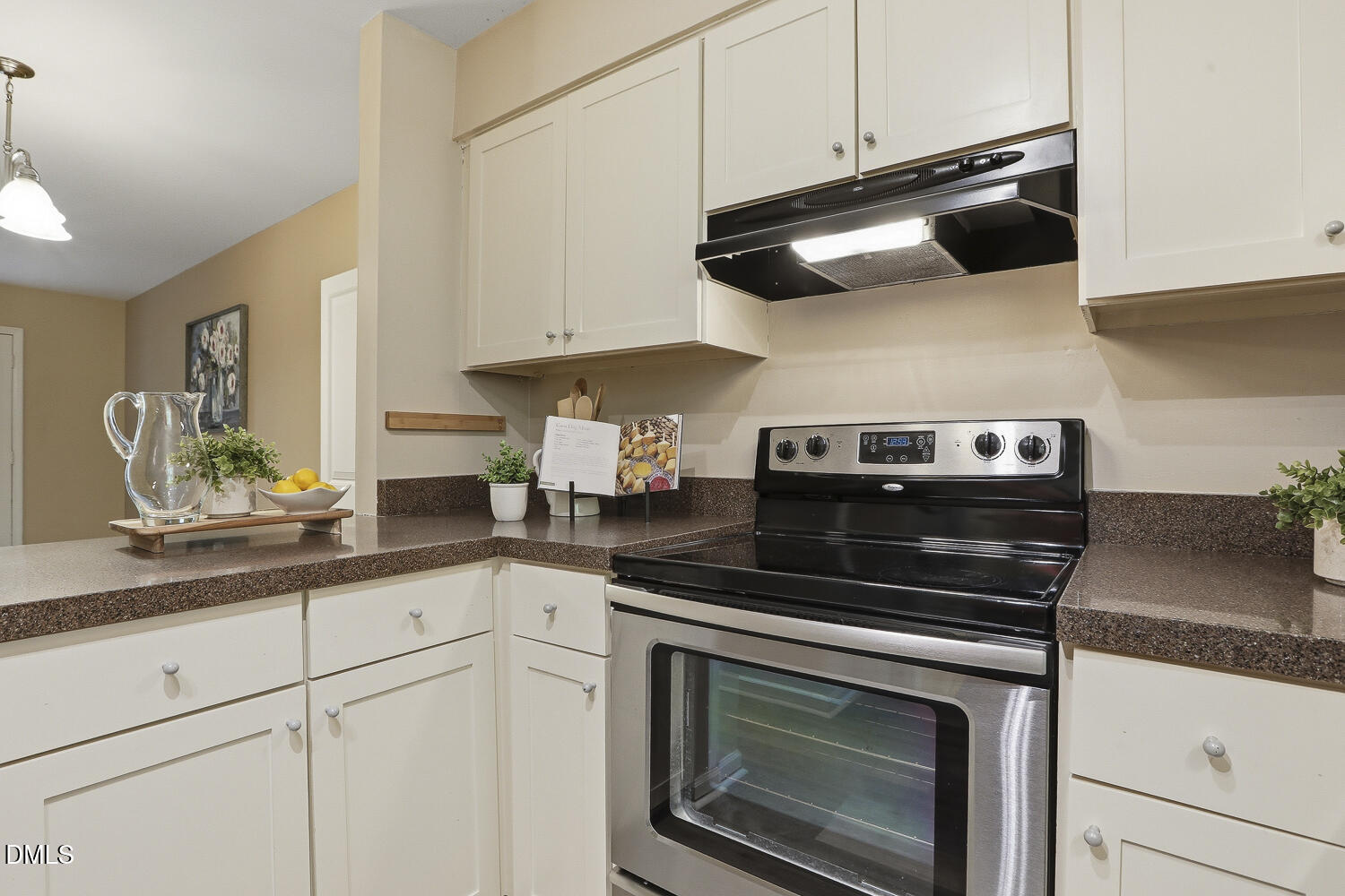 104 Applecross Drive Property Photo 7