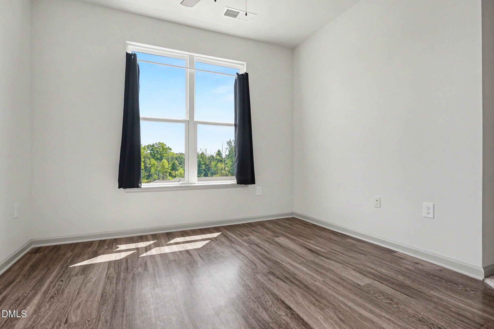2408 Gathering Square Court Property Photo 3