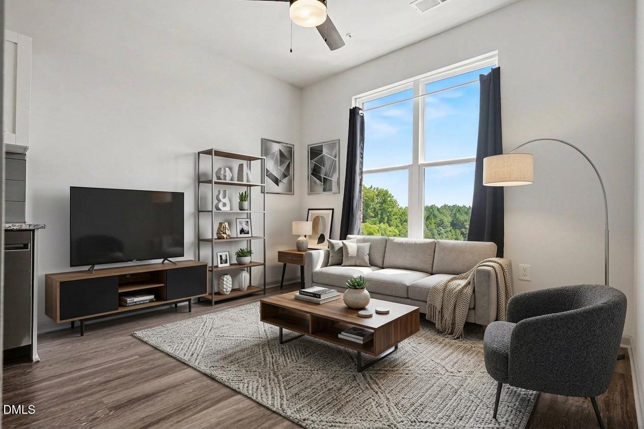 2408 Gathering Square Court Property Photo 4