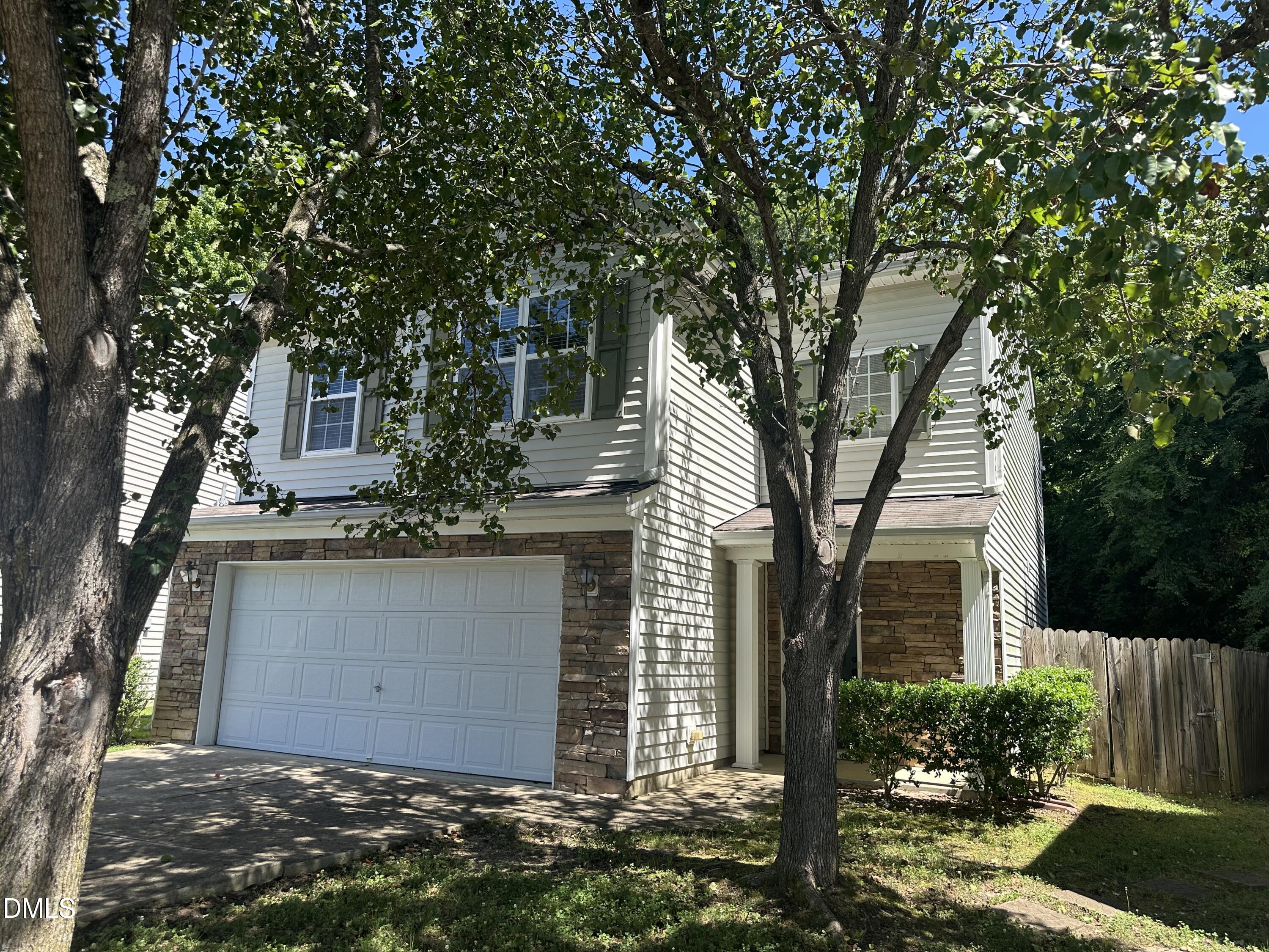 18 Grosbeak Lane Property Photo 1